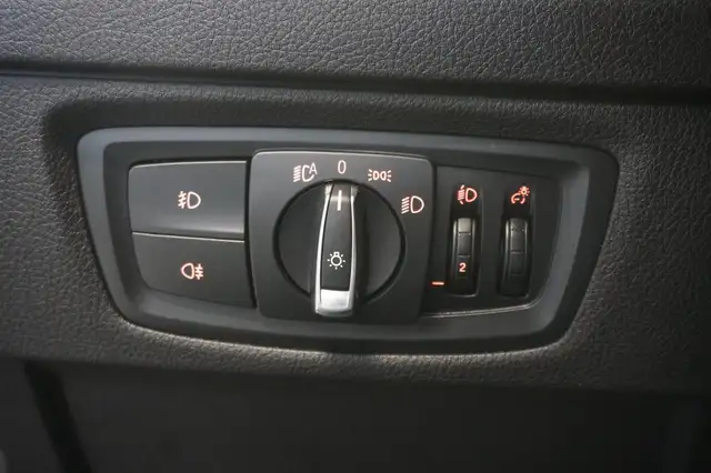 BMW 2 Series view 11