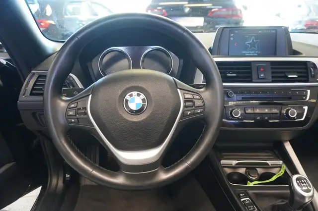 BMW 2 Series view 10