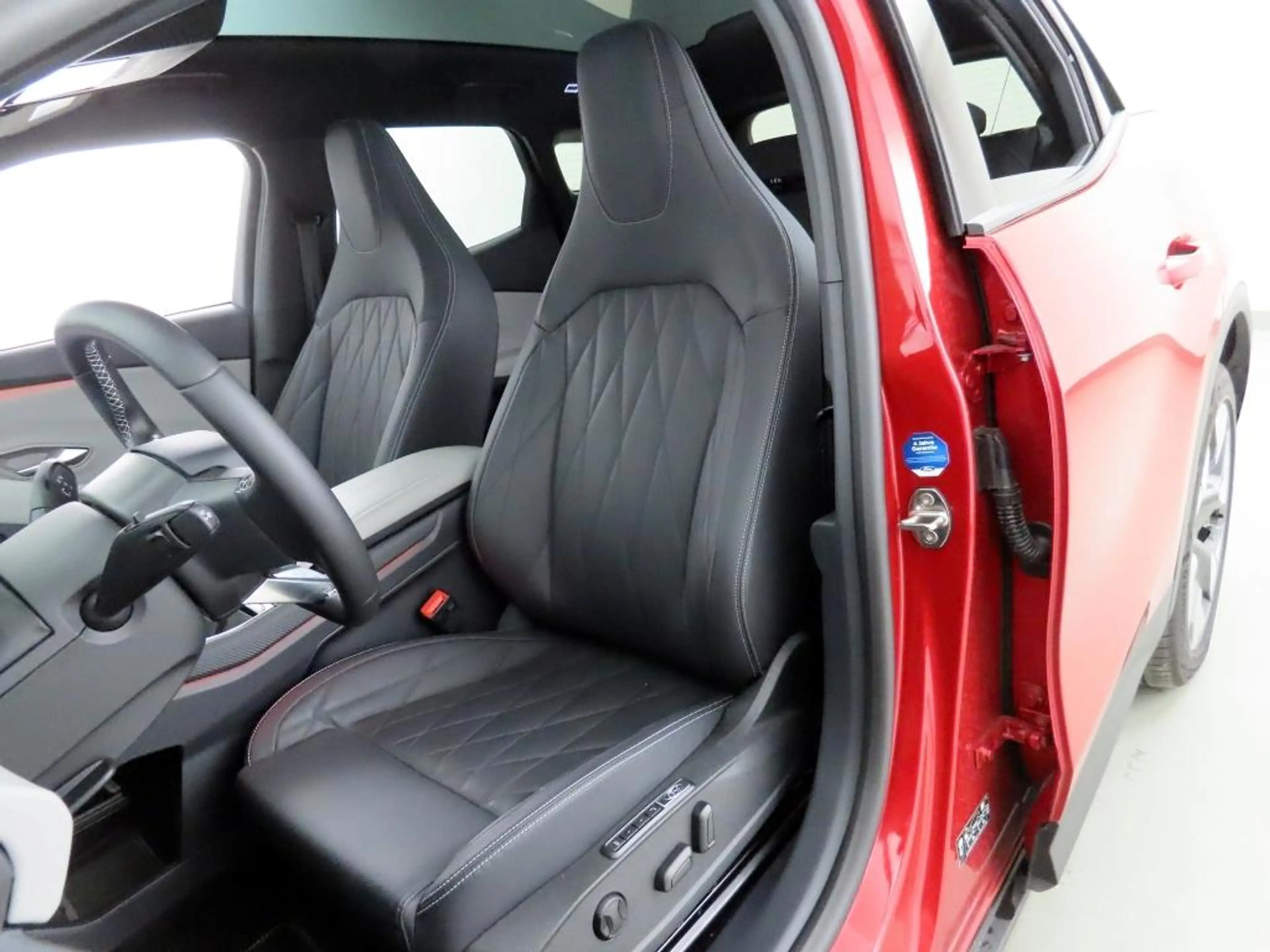 Ford Explorer Premium AWD 250kw Pano+Wärmepumpe+ACC — photo 12