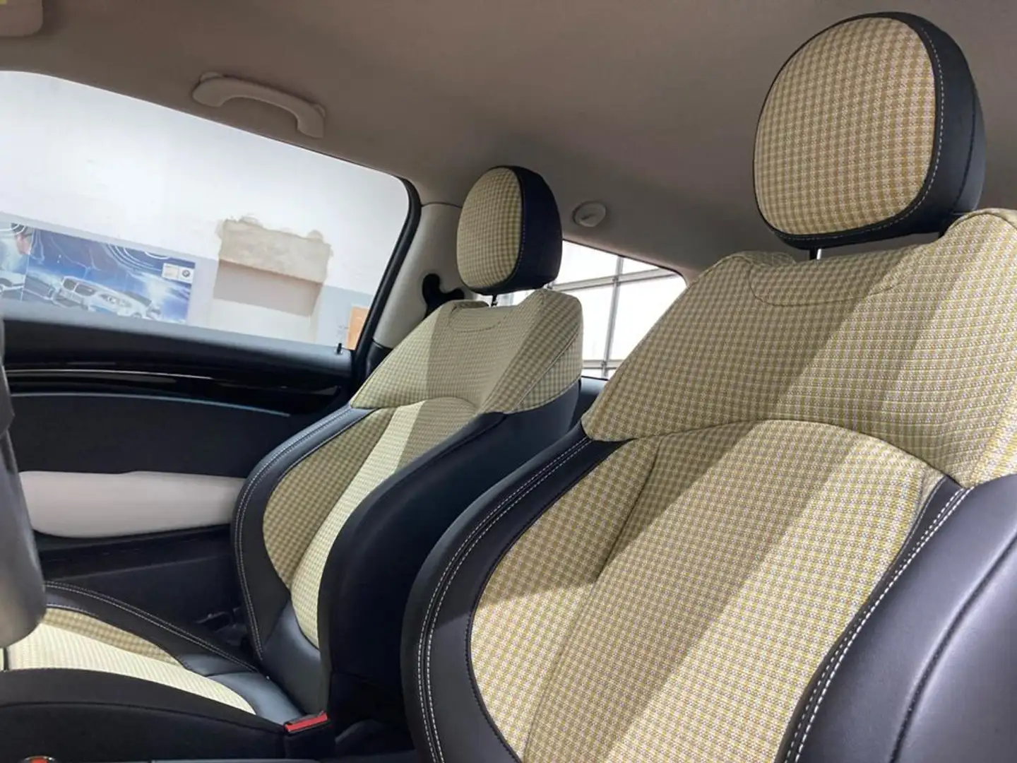 MINI Cooper Classic Trim Gelb - 1