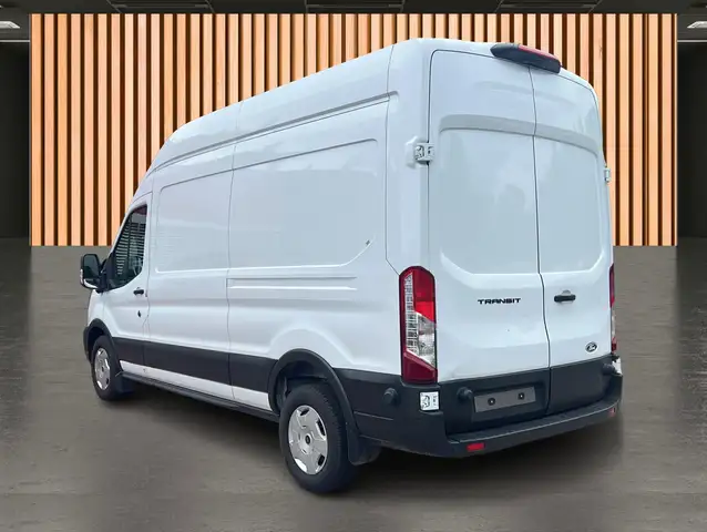 Ford Transit view 6