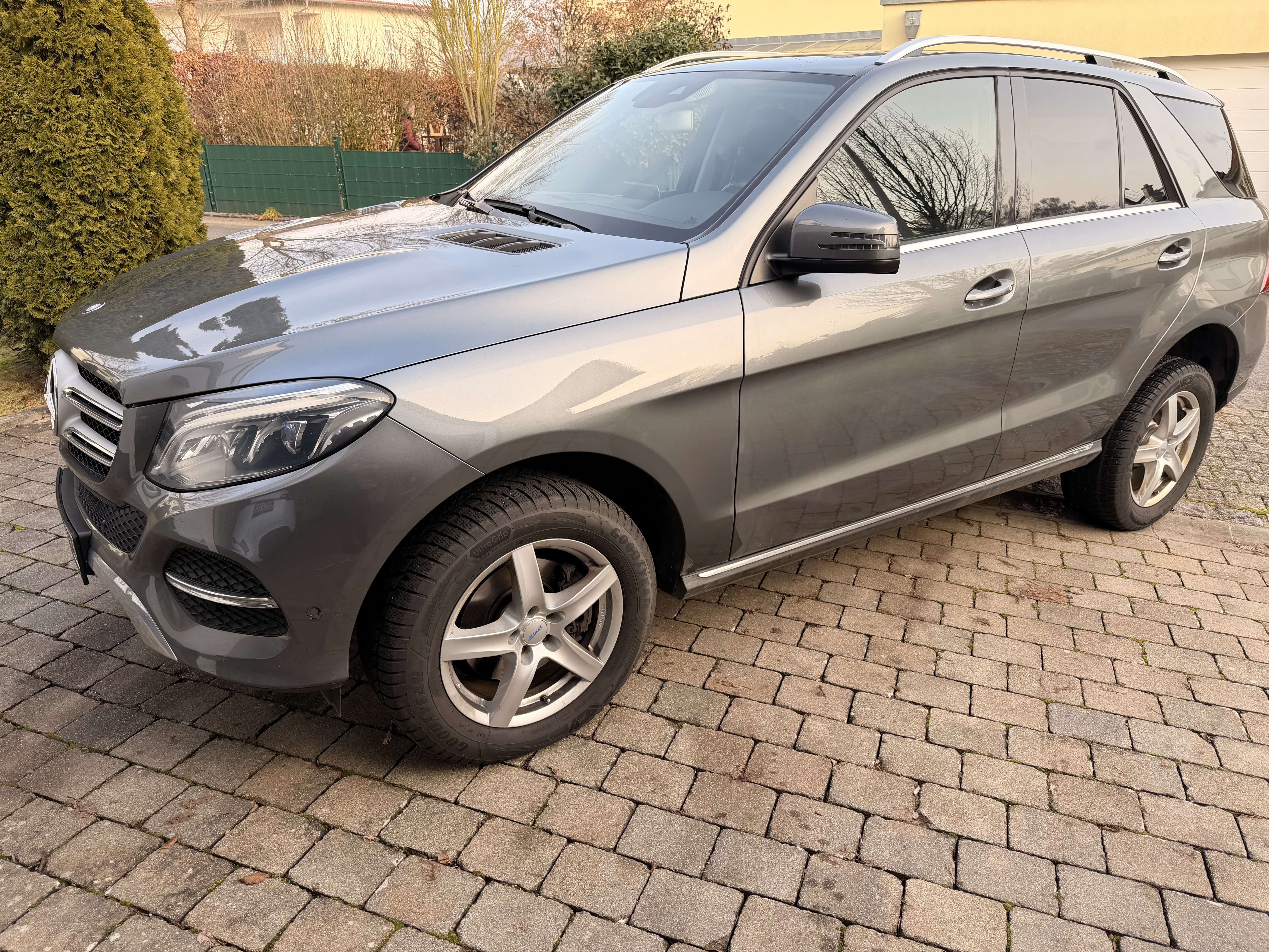 Second hand Mercedes Benz Gle-Class 