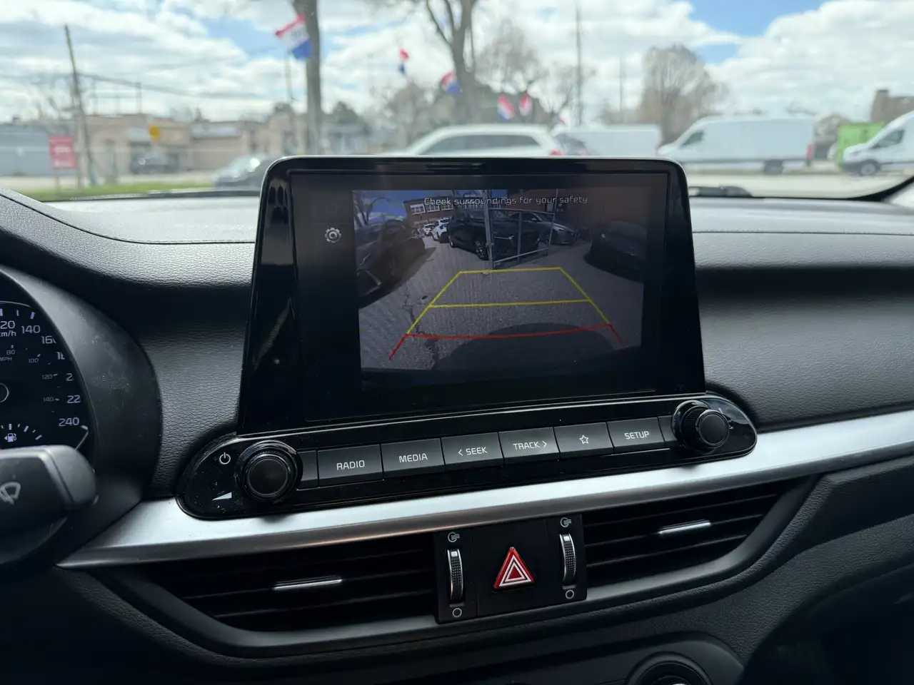 Kia Forte снимка Kia Forte