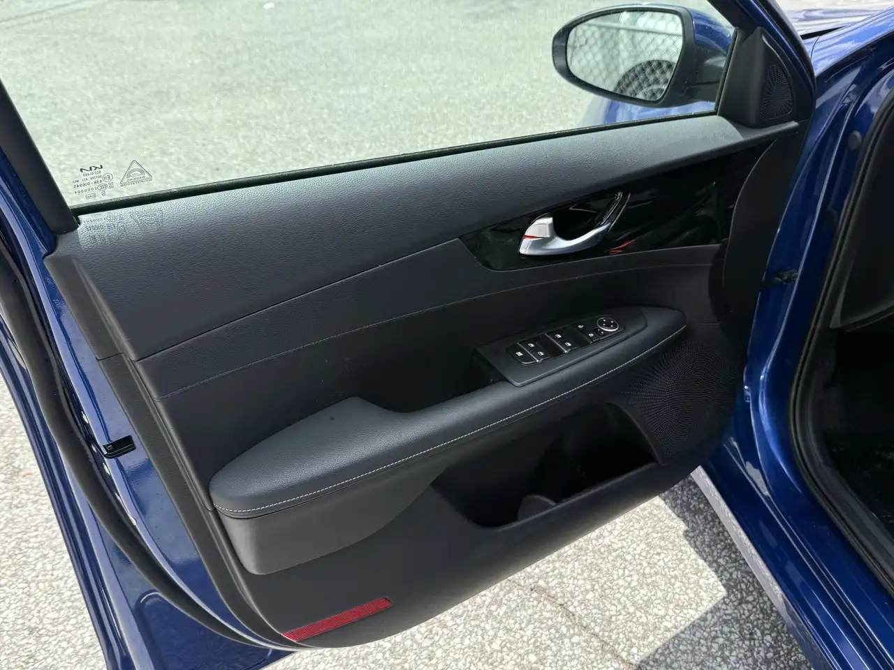 Kia Forte снимка Kia Forte