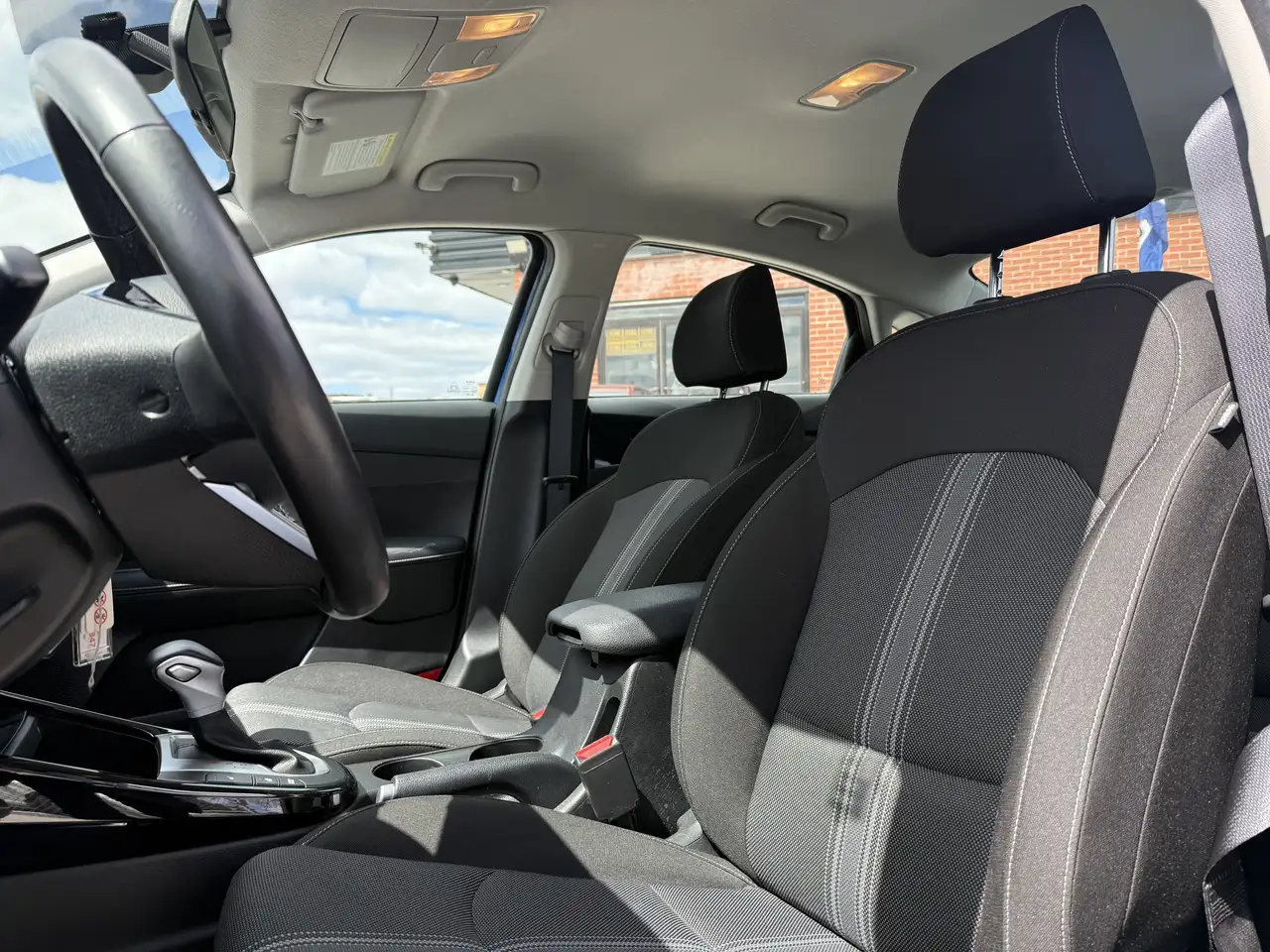 Kia Forte снимка Kia Forte