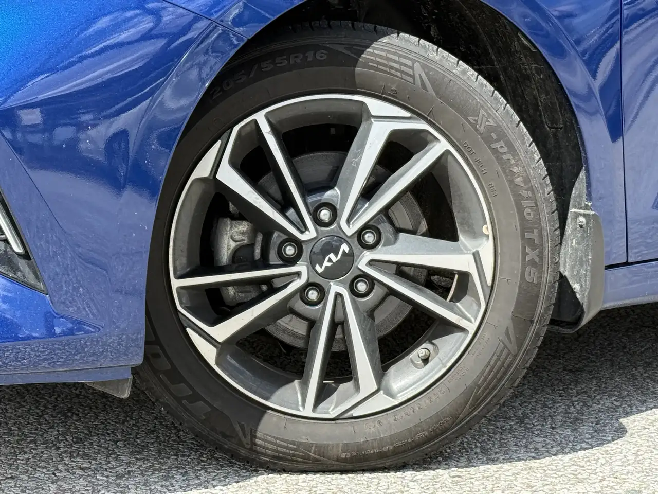 Kia Forte снимка Kia Forte