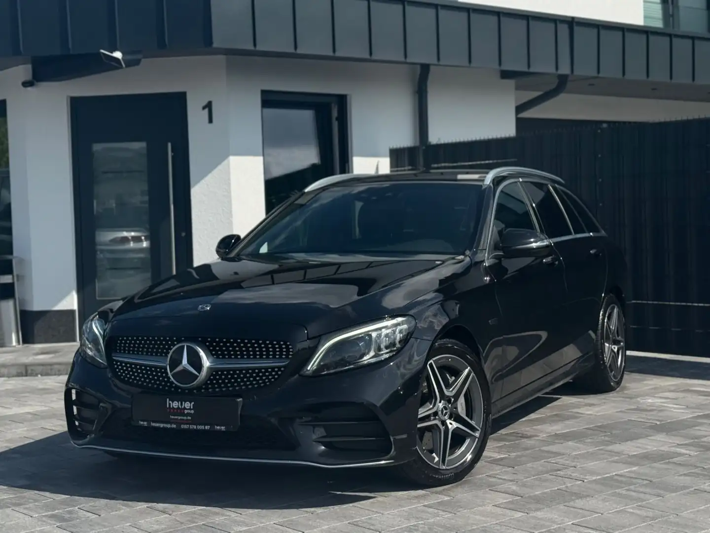 Mercedes-Benz C 300 C Klasse 300e T-Modell/AMG/VIRTUELL/AMBIENTE/LED Zwart - 1