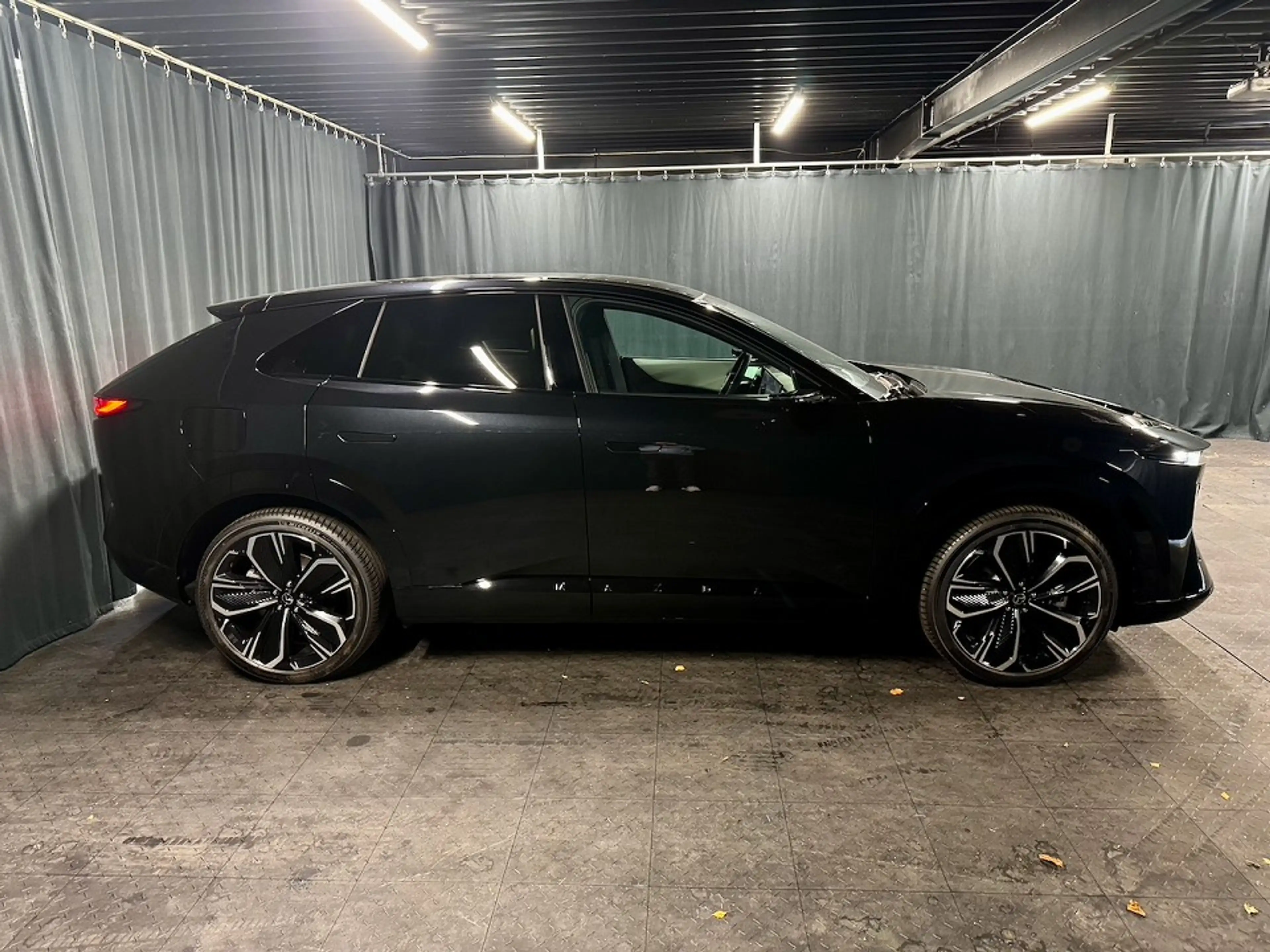 Mazda CX-6e TAKUMI PLUS*21"*DIGITALE AUßENSPIEGEL* — photo 4