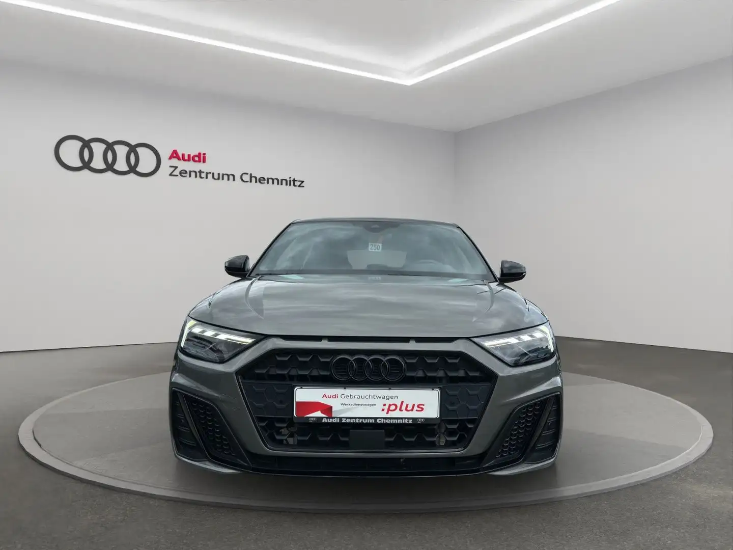 Audi A1 Sportback 30 TFSI S tr. S LINE+REAR+SOUND Gris - 2