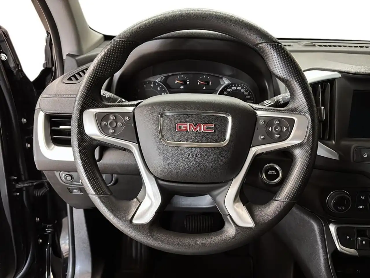 GMC Terrain снимка GMC Terrain