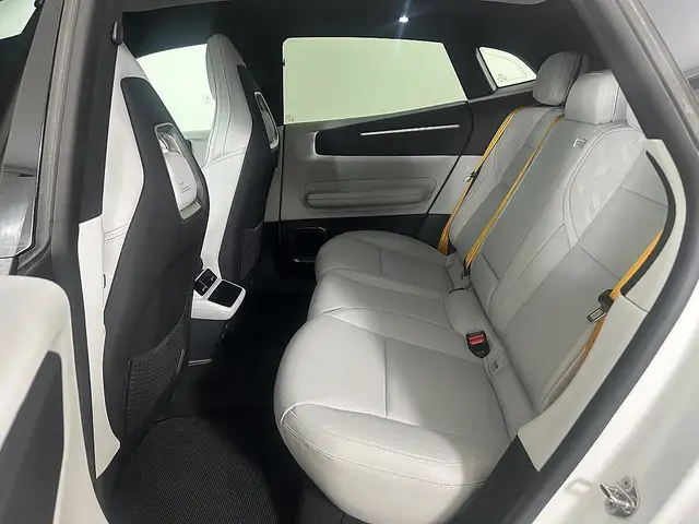 Polestar Sonstige Polestar 4 Long Range Dual Motor mit Performanc... Ansicht 27