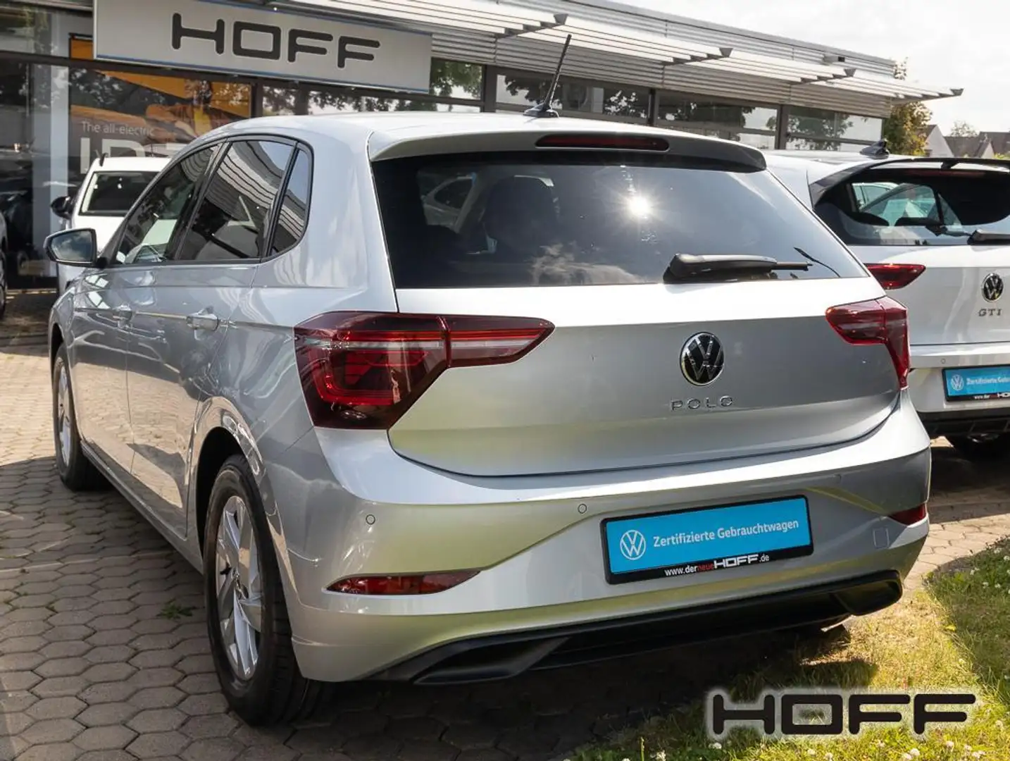 Volkswagen Polo 1.0 TSI DSG 3,99 Style Navi IQ.LIGHT Silber - 2