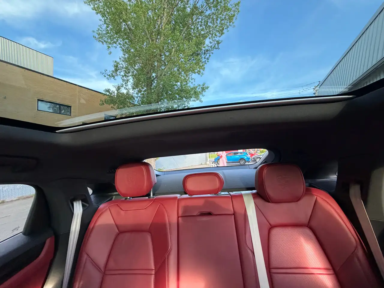 Porsche Cayenne снимка Porsche Cayenne
