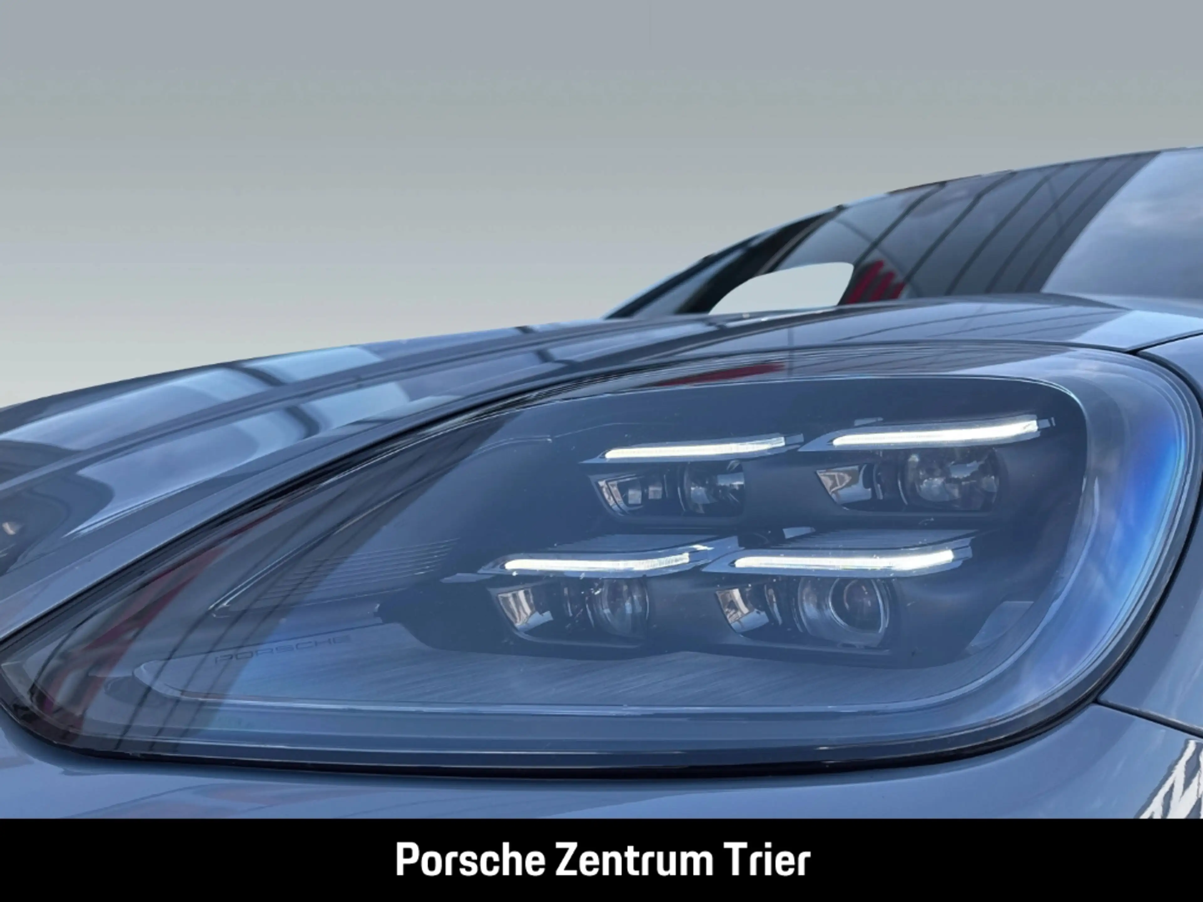 Porsche Cayenne E-Hybrid Coupe — photo 11