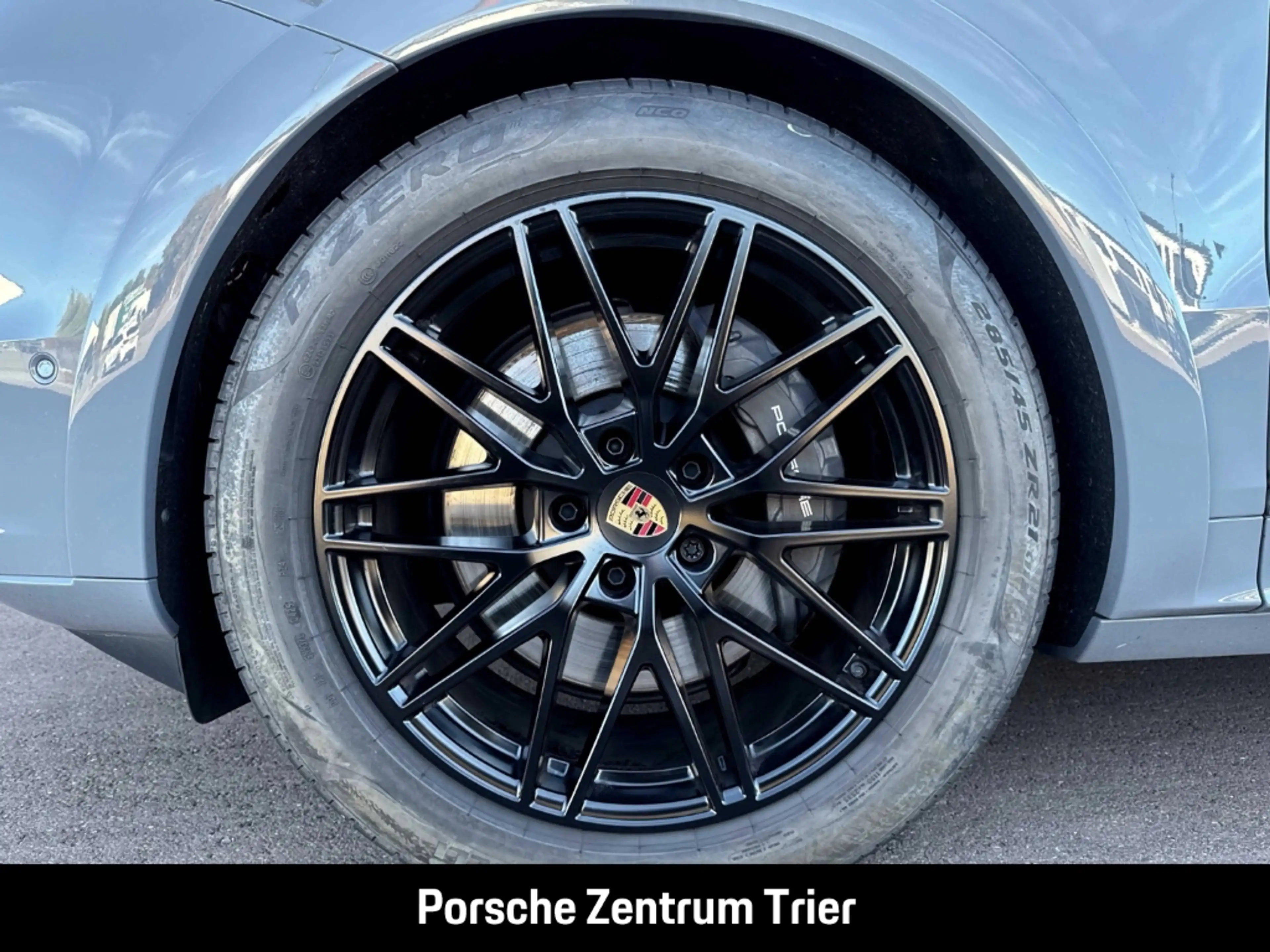 Porsche Cayenne E-Hybrid Coupe — photo 8