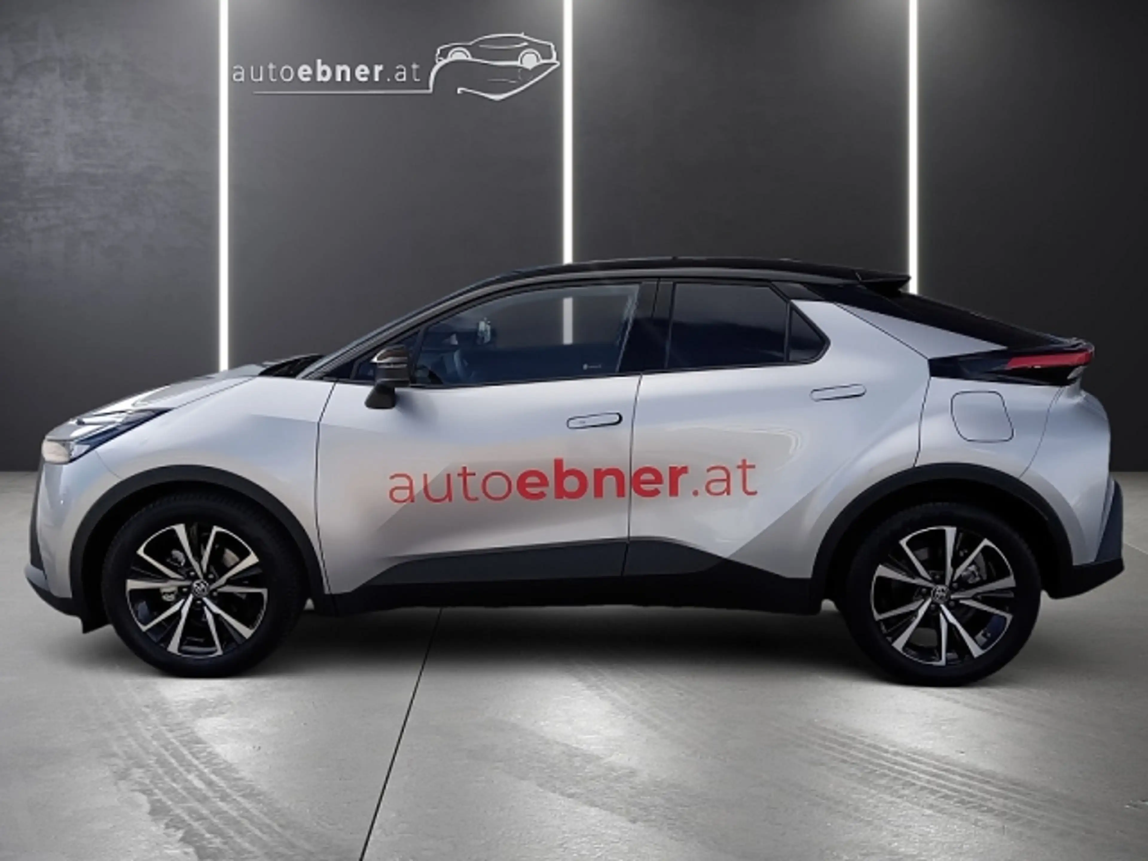 Toyota C-HR 1,8 Hybrid E-CVT Active Drive LED+RADAR+RFK — photo 8