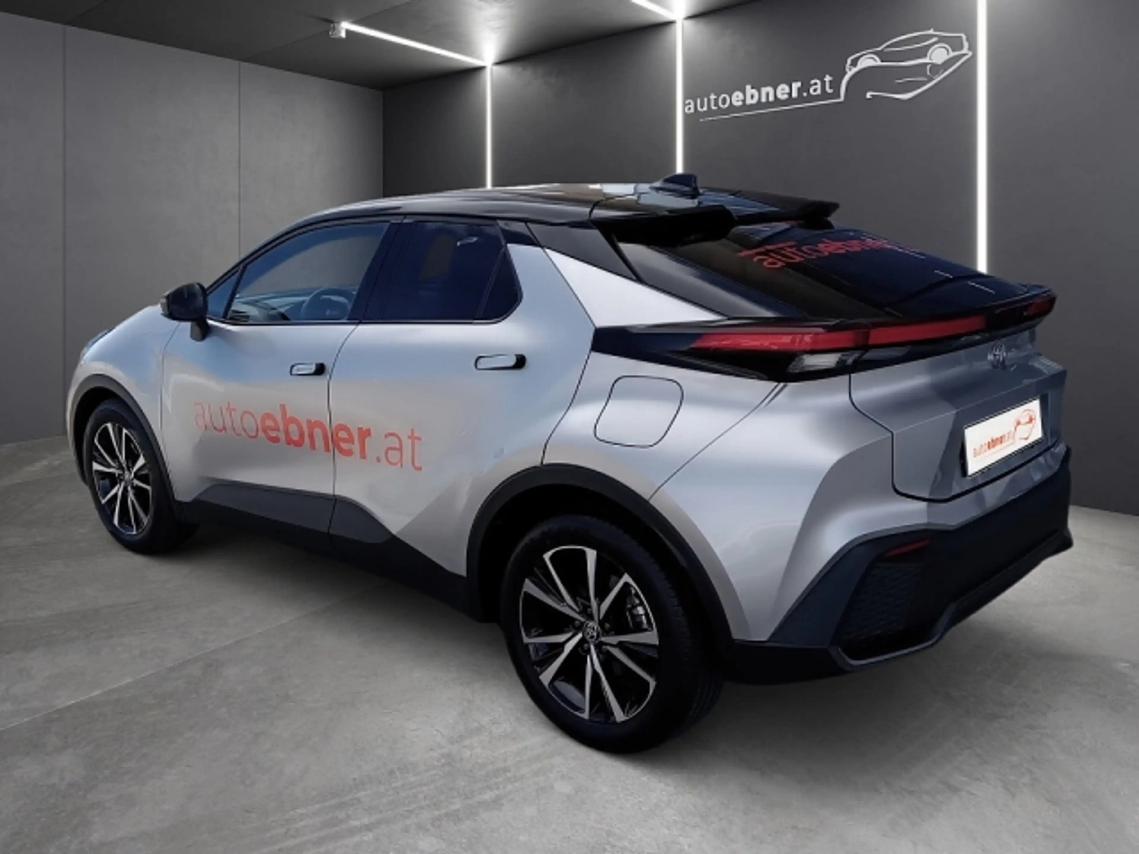 Toyota C-HR 1,8 Hybrid E-CVT Active Drive LED+RADAR+RFK — photo 7