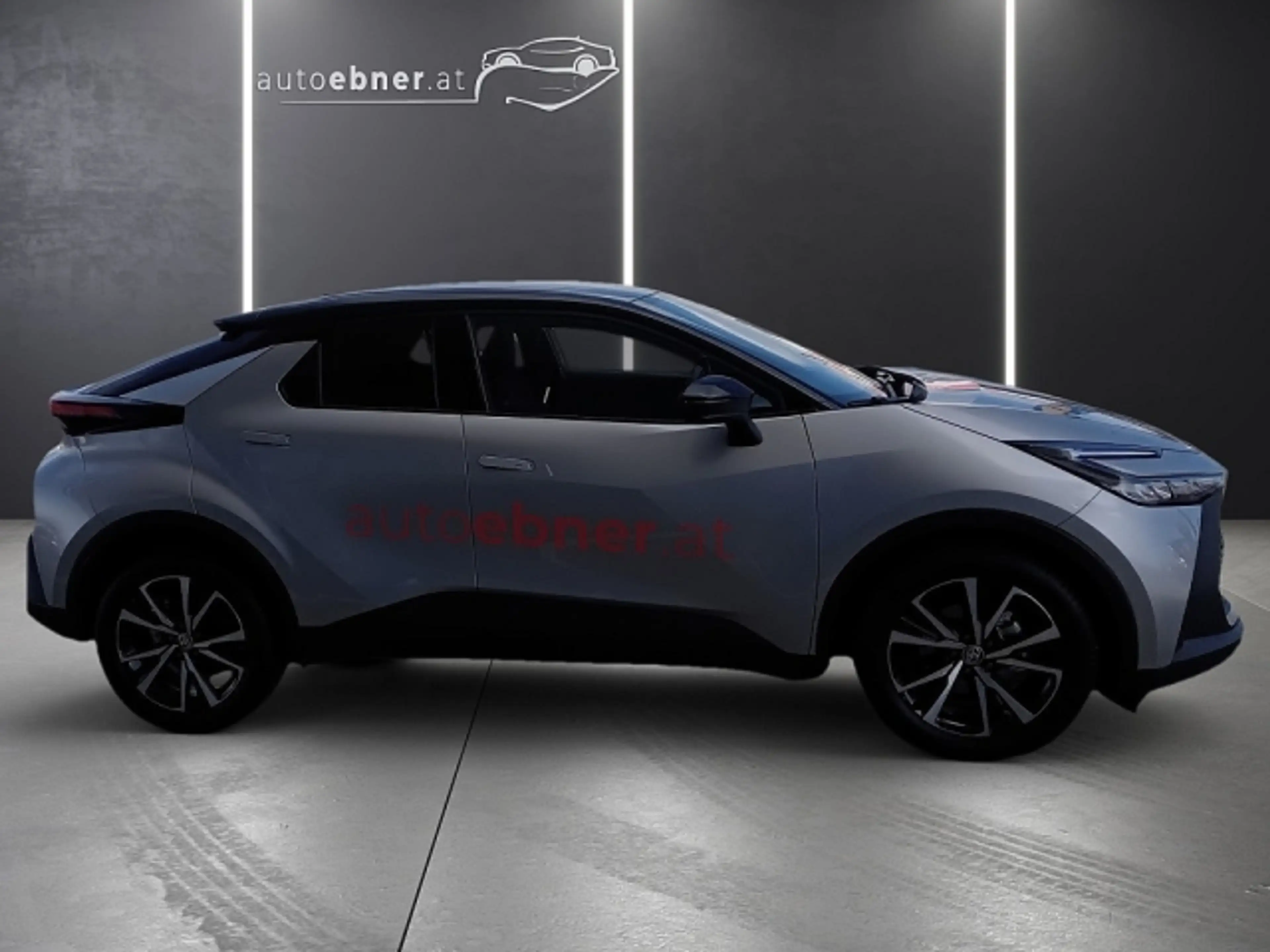 Toyota C-HR 1,8 Hybrid E-CVT Active Drive LED+RADAR+RFK — photo 4