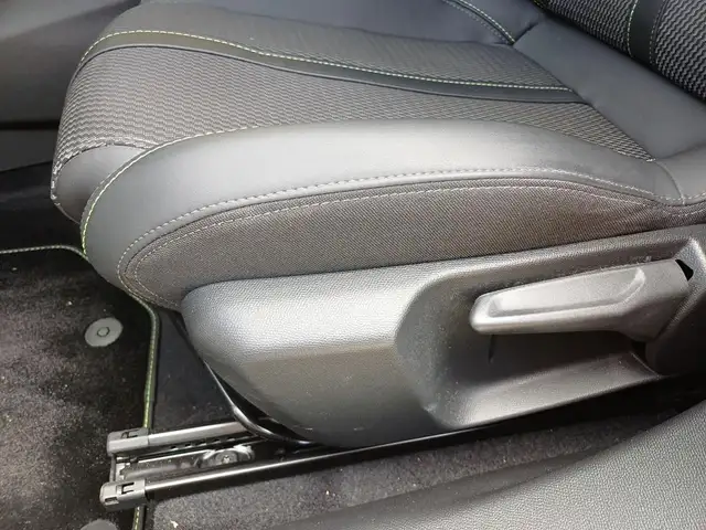 Peugeot 2008 view 5