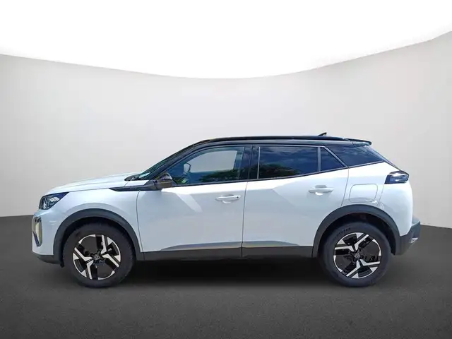 Peugeot 2008 view 4