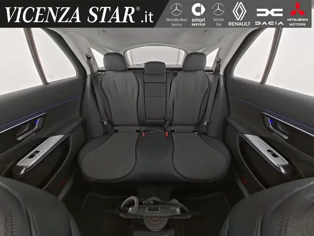 Mercedes-Benz E-Class view 9