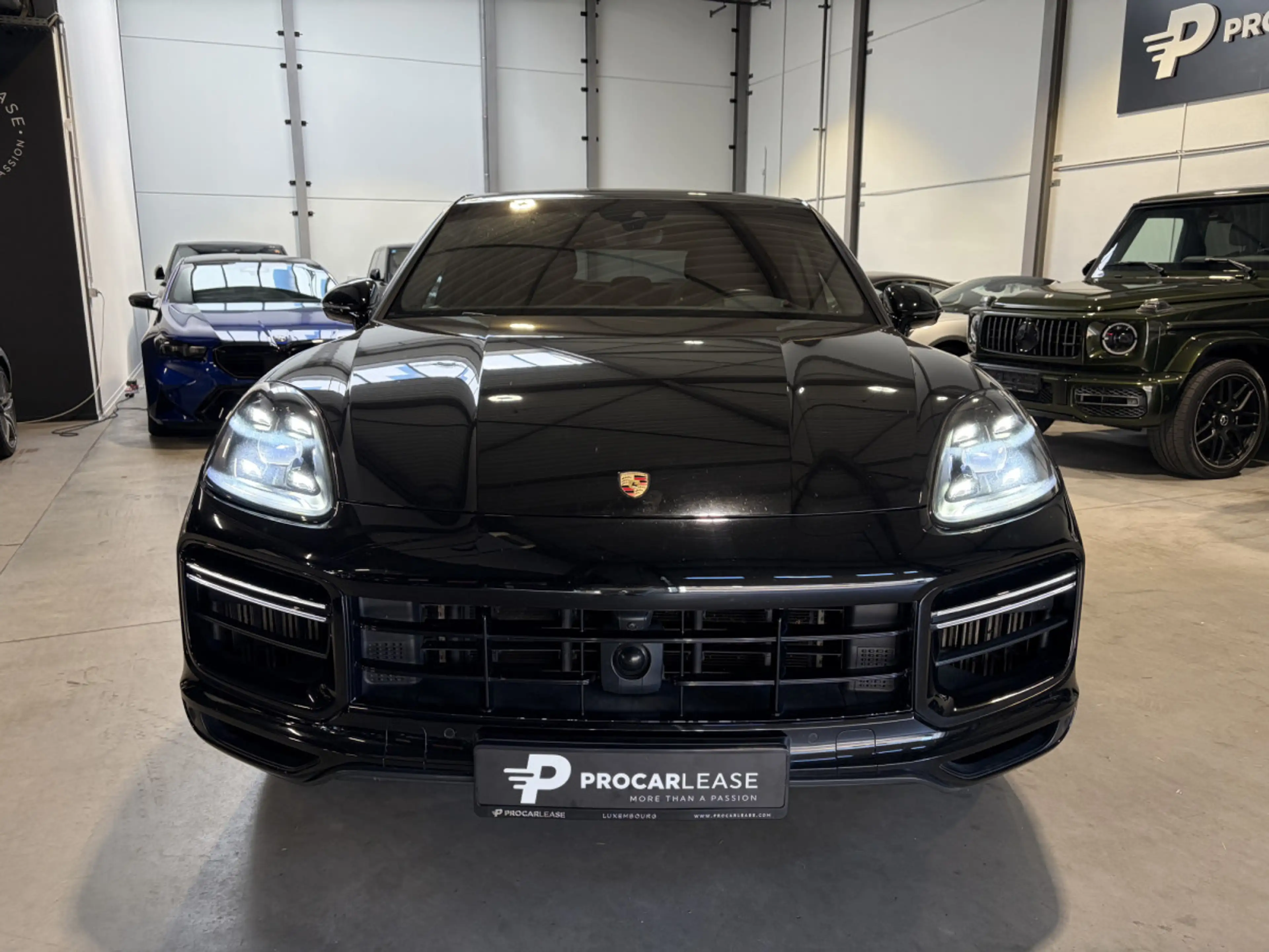 Porsche Cayenne Cayenne Coupe Turbo/22°/360/PANO/BURM/ACC/LUFT/CHR — photo 2