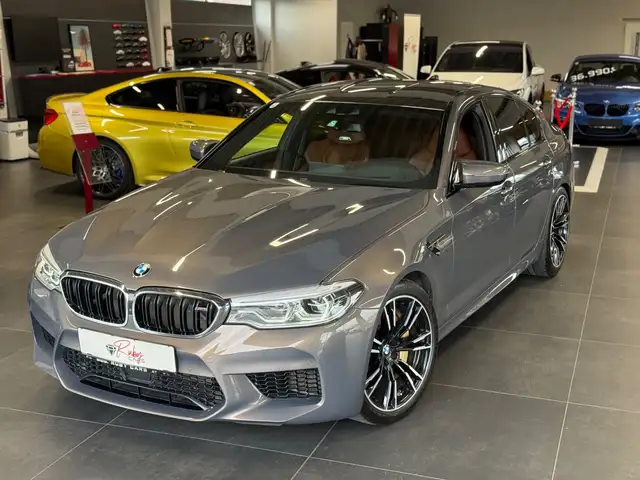 BMW M5 M5 F90 Champagner Quarz met. Individual BMW Histo