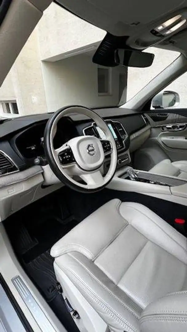 Volvo XC90 XC90 B5 AWD Ultimate Bright 7-sitzer Ultimate Bright Silber - 2