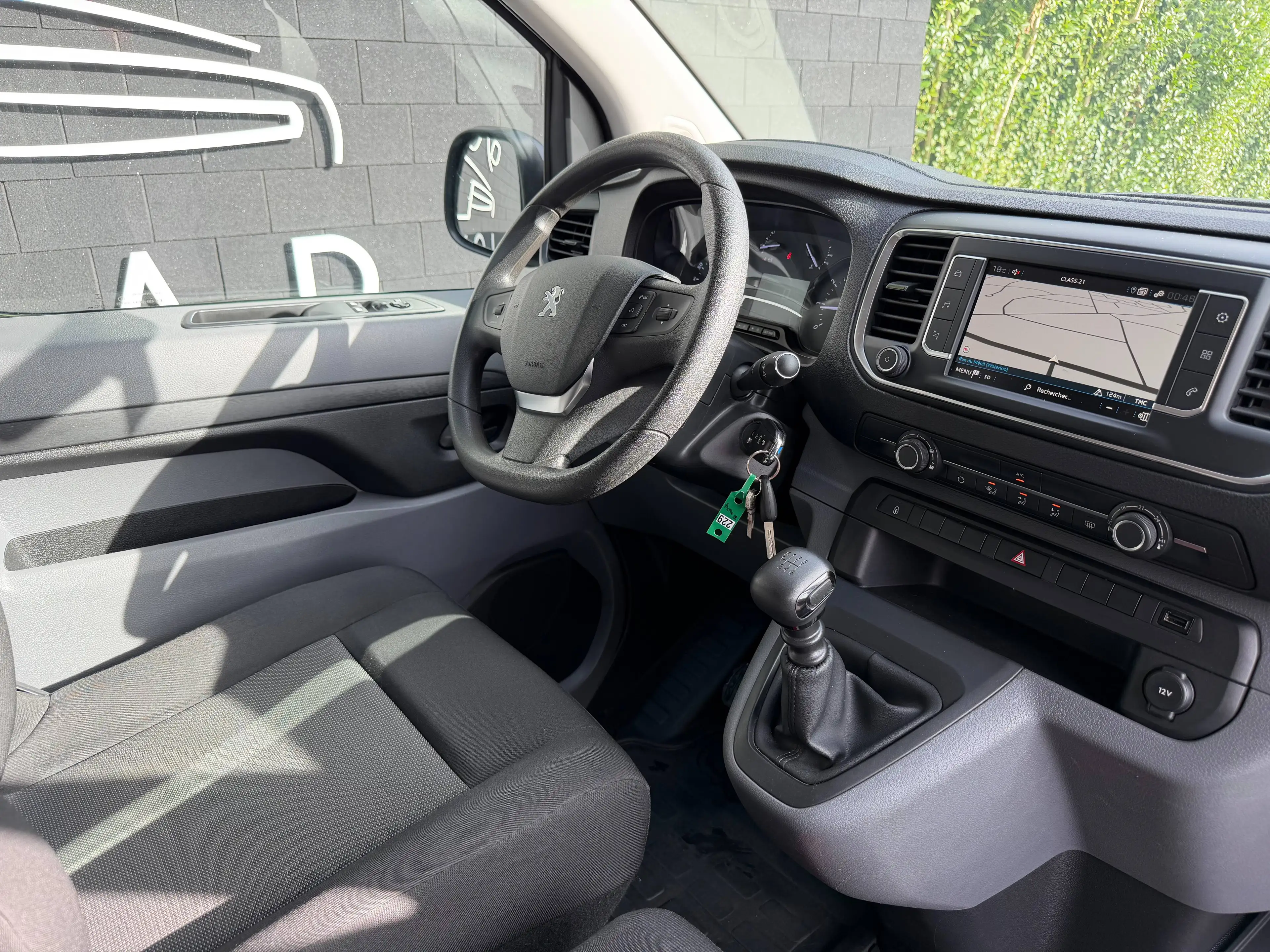 Peugeot Traveller 1.5 BlueHDi+GARANTIE 1 AN+9 PLACES+AIRCO+NAVI+EURO 6D — photo 8