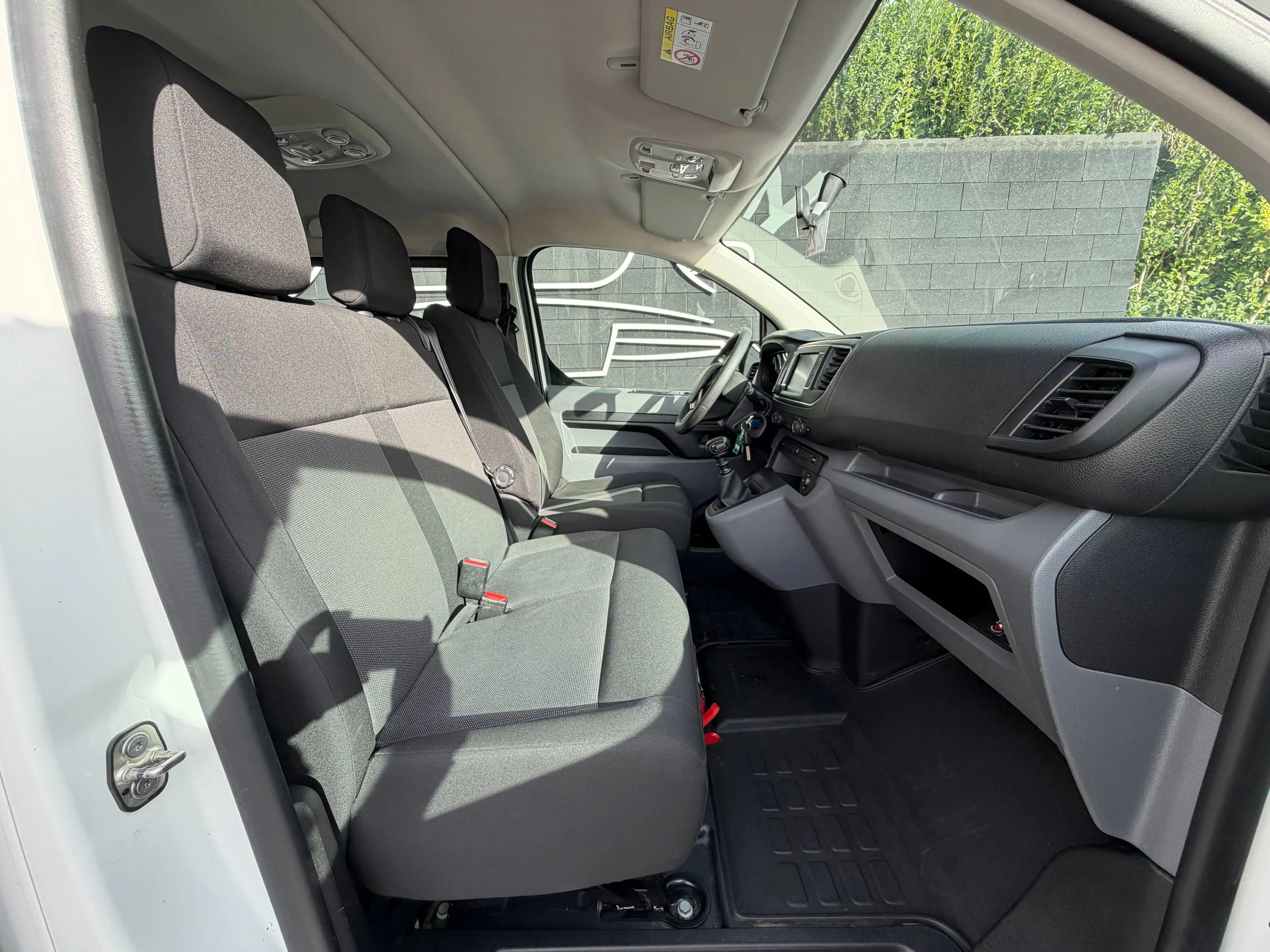 Peugeot Traveller 1.5 BlueHDi+GARANTIE 1 AN+9 PLACES+AIRCO+NAVI+EURO 6D — photo 7