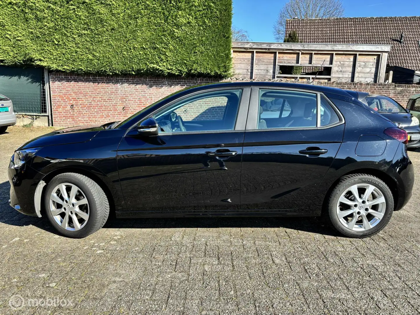 Opel Corsa 1.2 Edition Apple CarPlay Navigatie / APK 04-2026 Zwart - 2