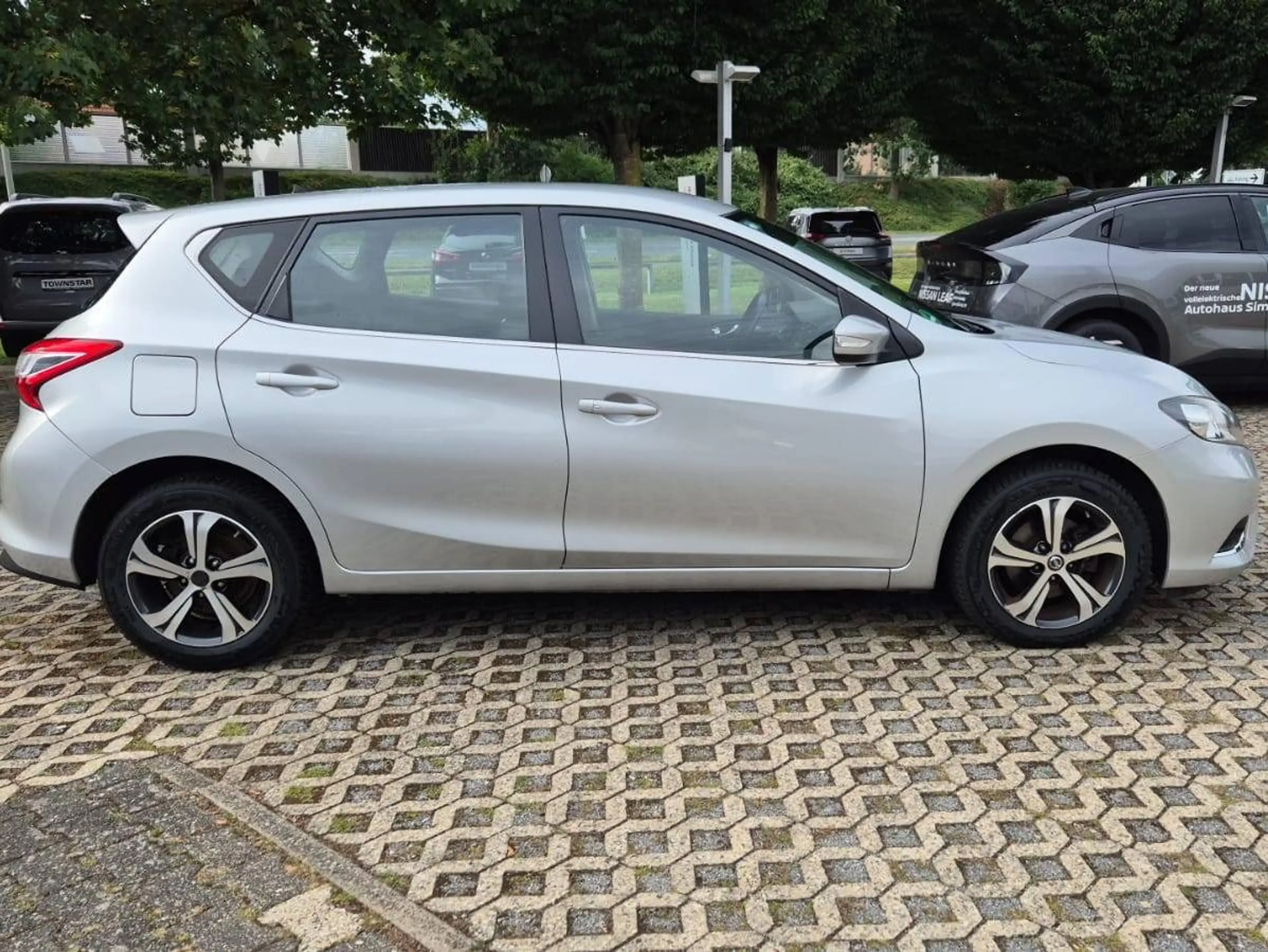 Nissan Pulsar Acenta*NAVI*RFK*NEUE ALLWETTERREIFEN* — photo 8
