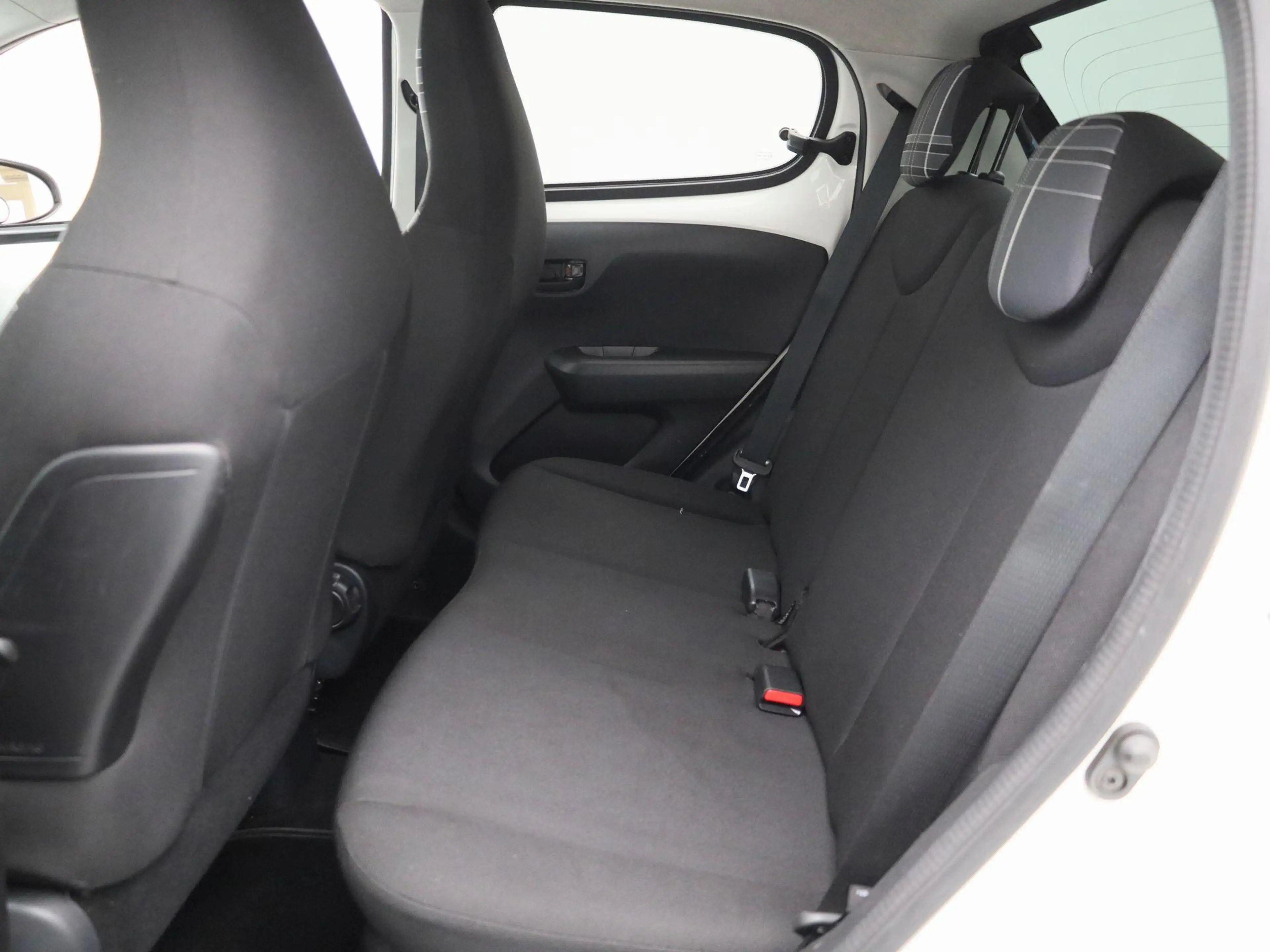 Peugeot 108 1.0 VTi Active | AUTOMAAT | AIRCONDITIONING | APPL — photo 9