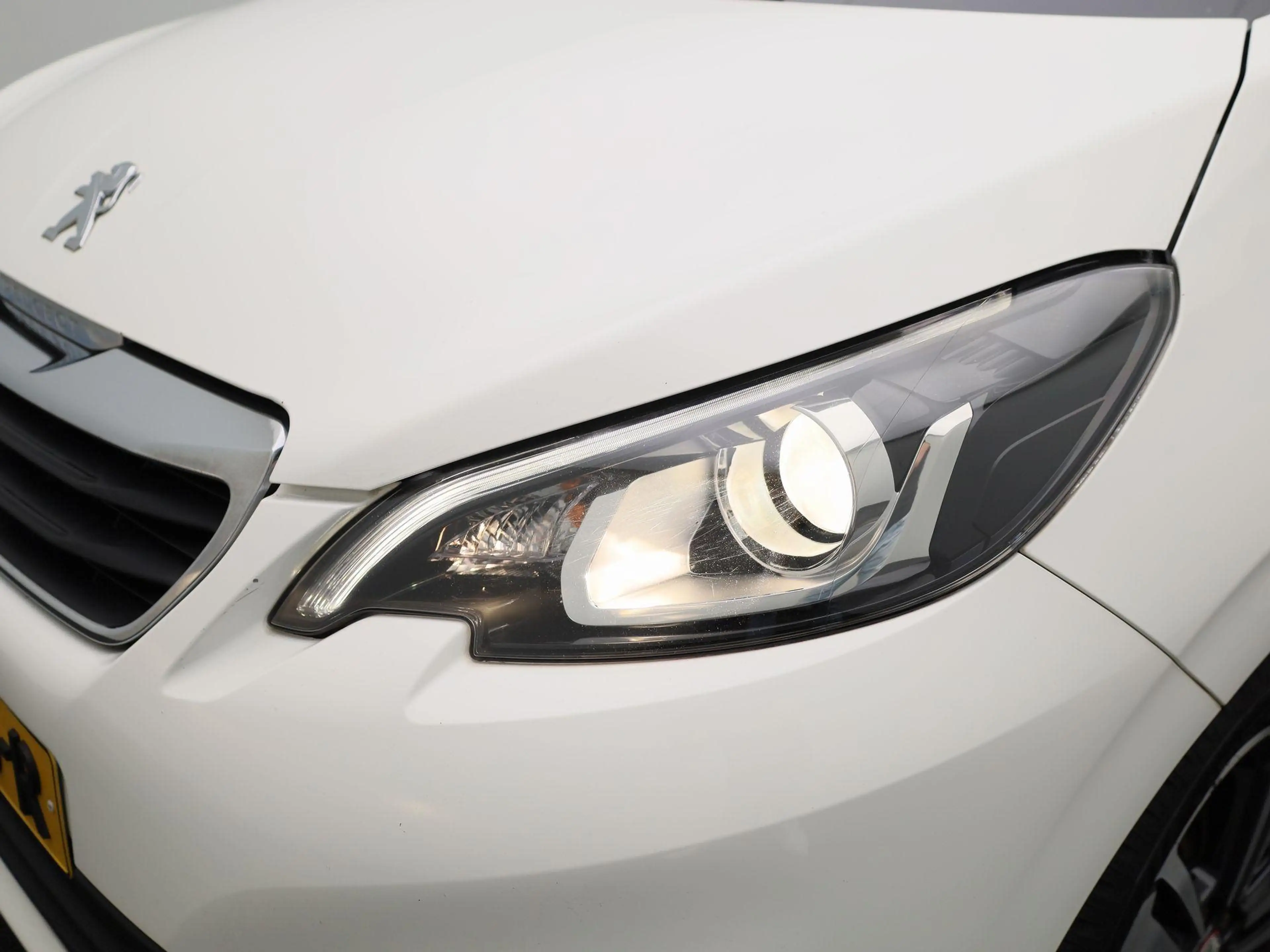 Peugeot 108 1.0 VTi Active | AUTOMAAT | AIRCONDITIONING | APPL — photo 12