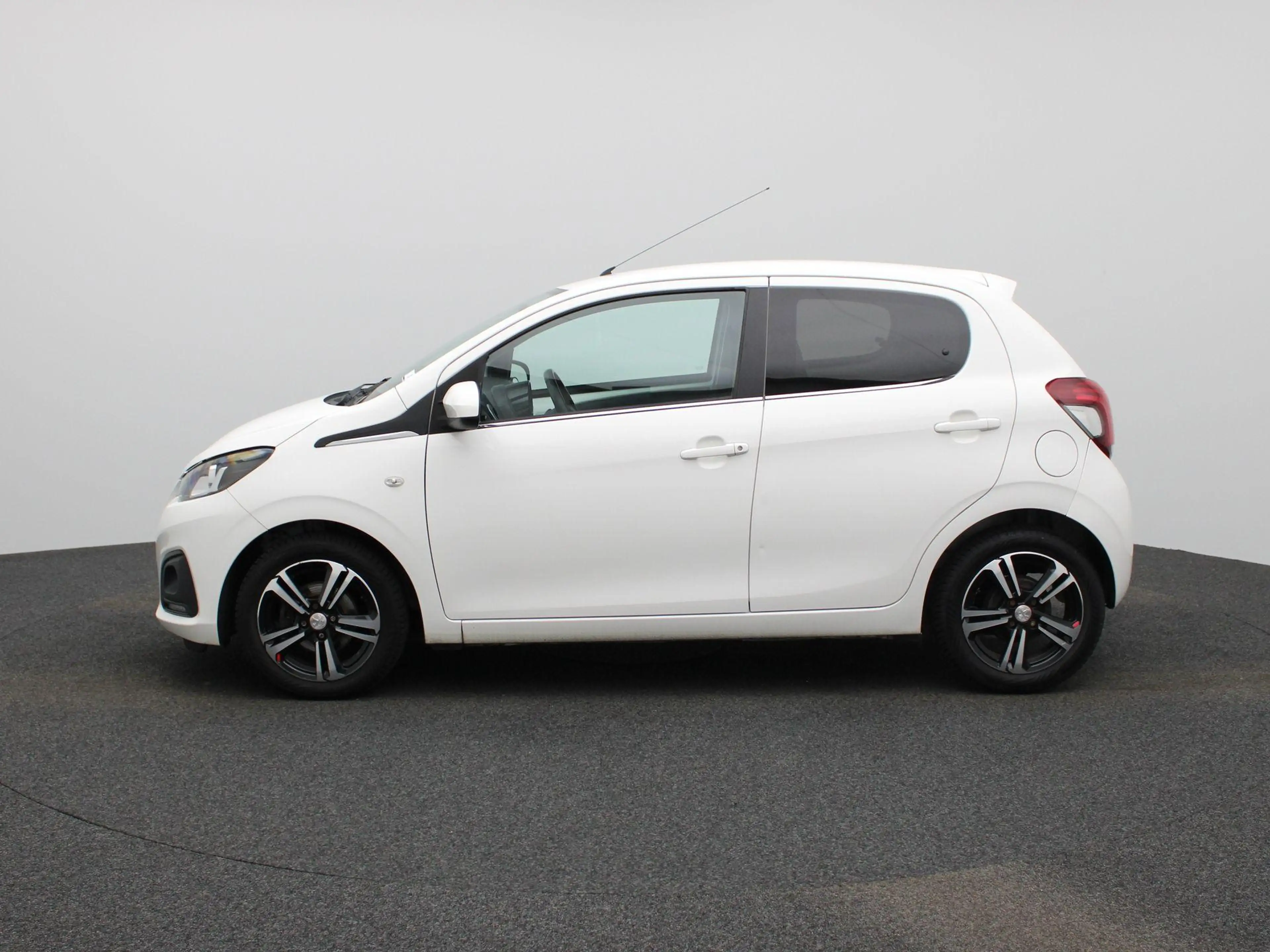 Peugeot 108 1.0 VTi Active | AUTOMAAT | AIRCONDITIONING | APPL — photo 4