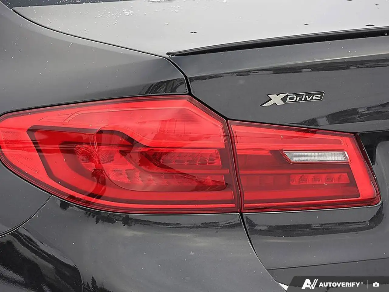 BMW 5 Series снимка BMW 5 Series