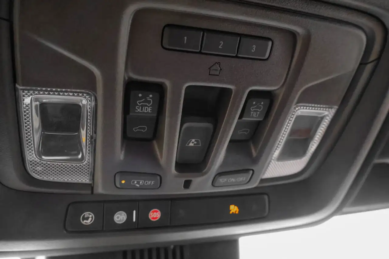 GMC Sierra 3500HD снимка GMC Sierra 3500HD