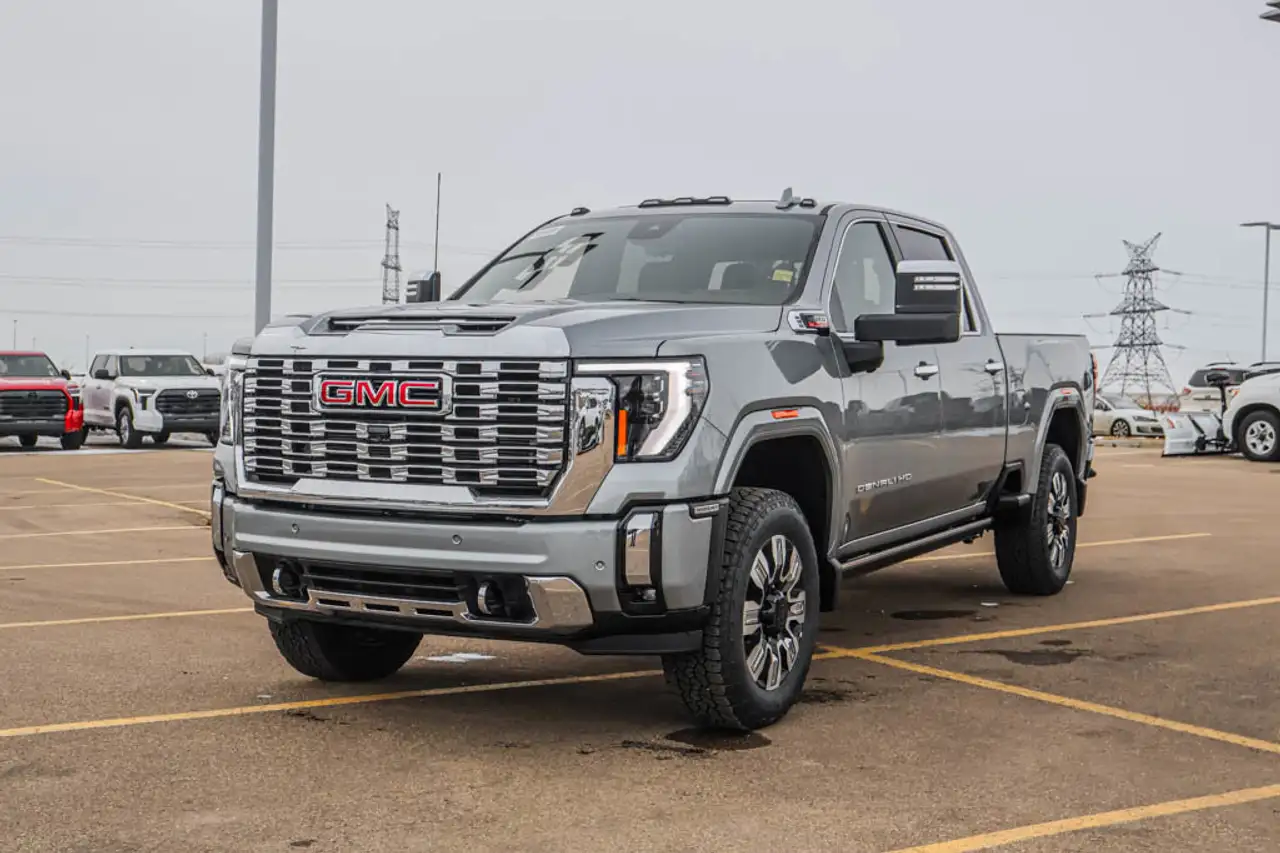 GMC Sierra 3500HD снимка GMC Sierra 3500HD