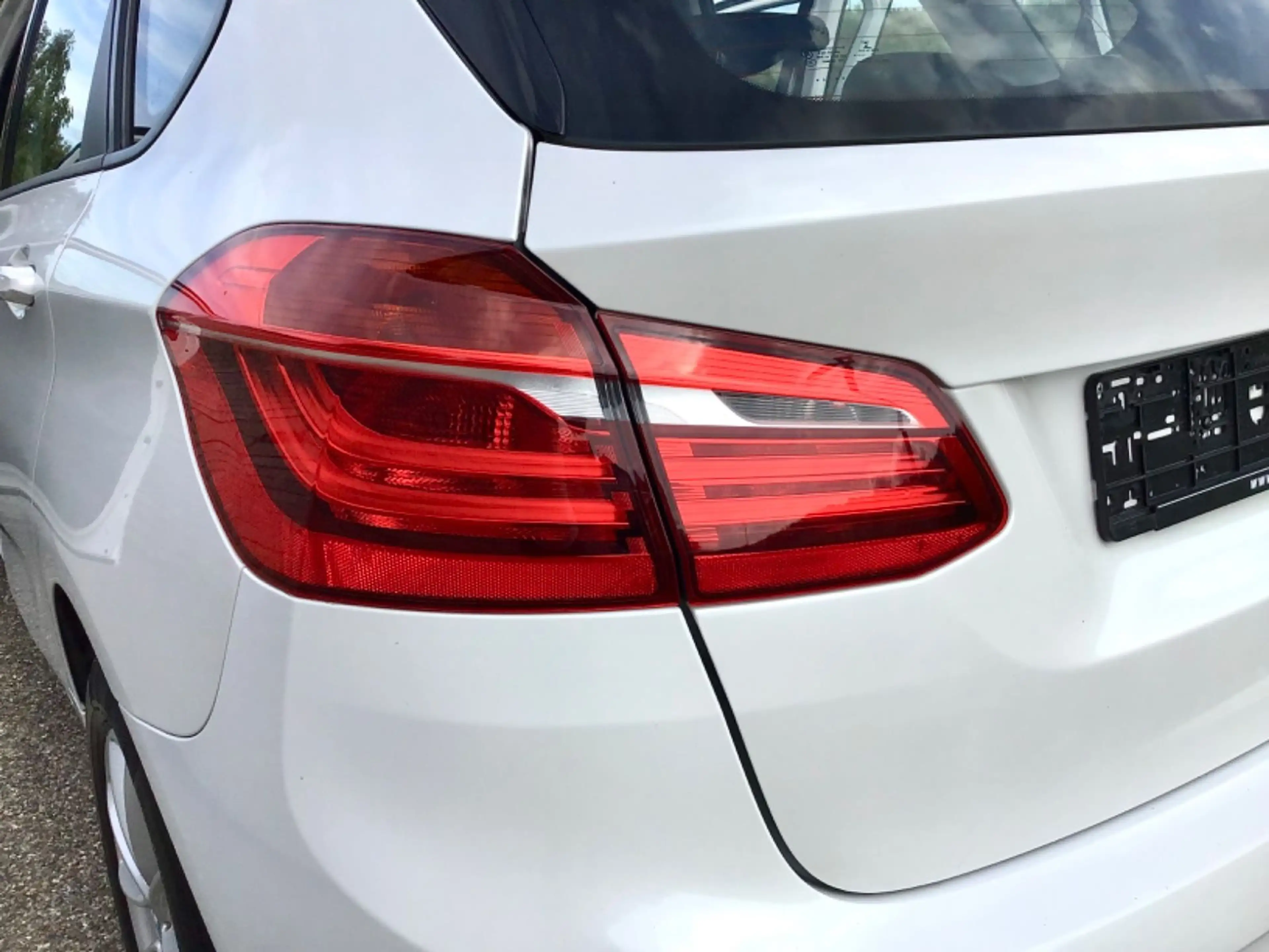 BMW 216 Active Tourer ADVANTAGE - NAVI*LED*PDC*SHZ.*Tempomat *Designo Weißperlmut ! — photo 6