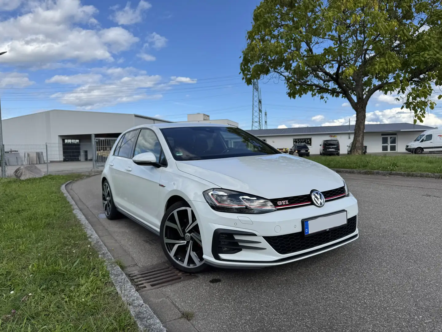 Volkswagen Golf GTI Golf GTI VII LED ACC Kamera Active Info Alcantara Alb - 2