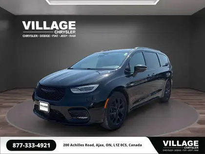 Black 2021 Chrysler Pacifica Minivan Automatic