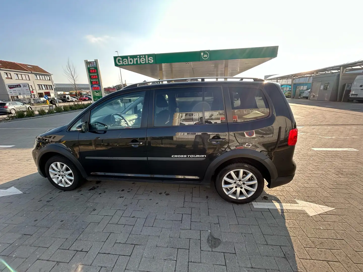 Volkswagen Touran 1.6 CR TDi Trendline - 2