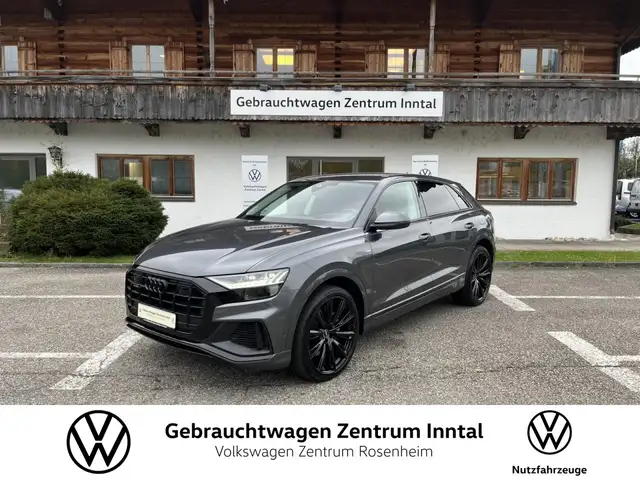 Audi Q8 55 TFSI e quattro tiptronic (MatrixLED+AHK) Klima