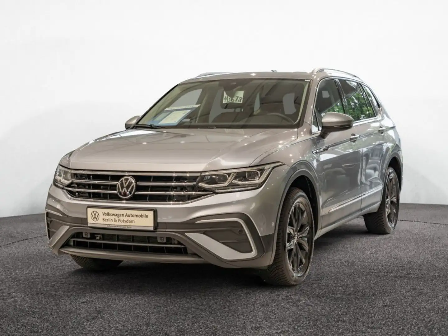 Volkswagen Tiguan Allspace 2.0 TDI DSG Move 4M P-Dach Stdhz Silber - 2