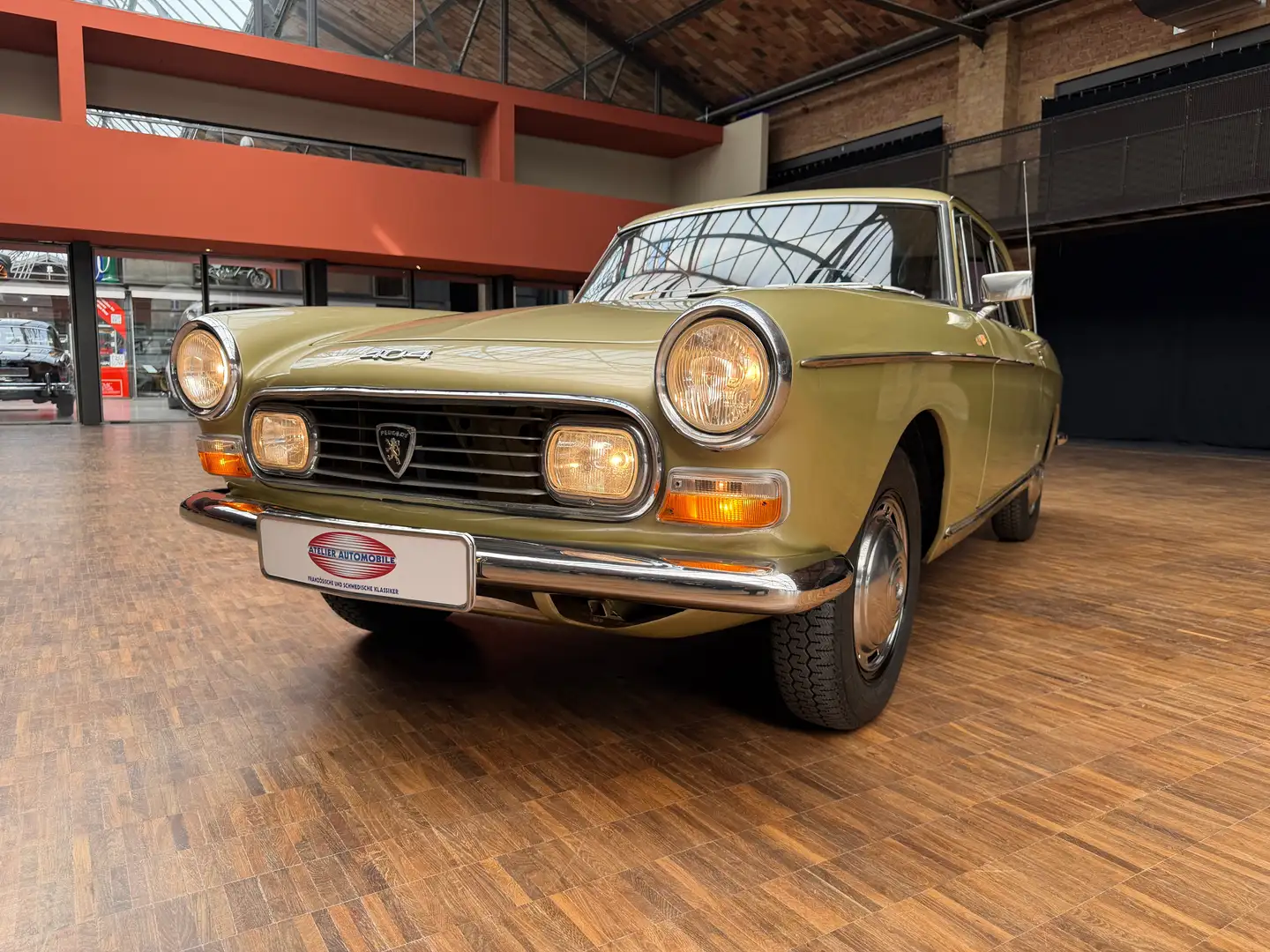 Peugeot 404 404 Injection Superluxe Coupé Oro - 2