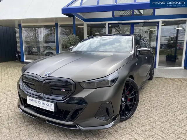 BMW i5 Touring M60 xDrive 84 kWh