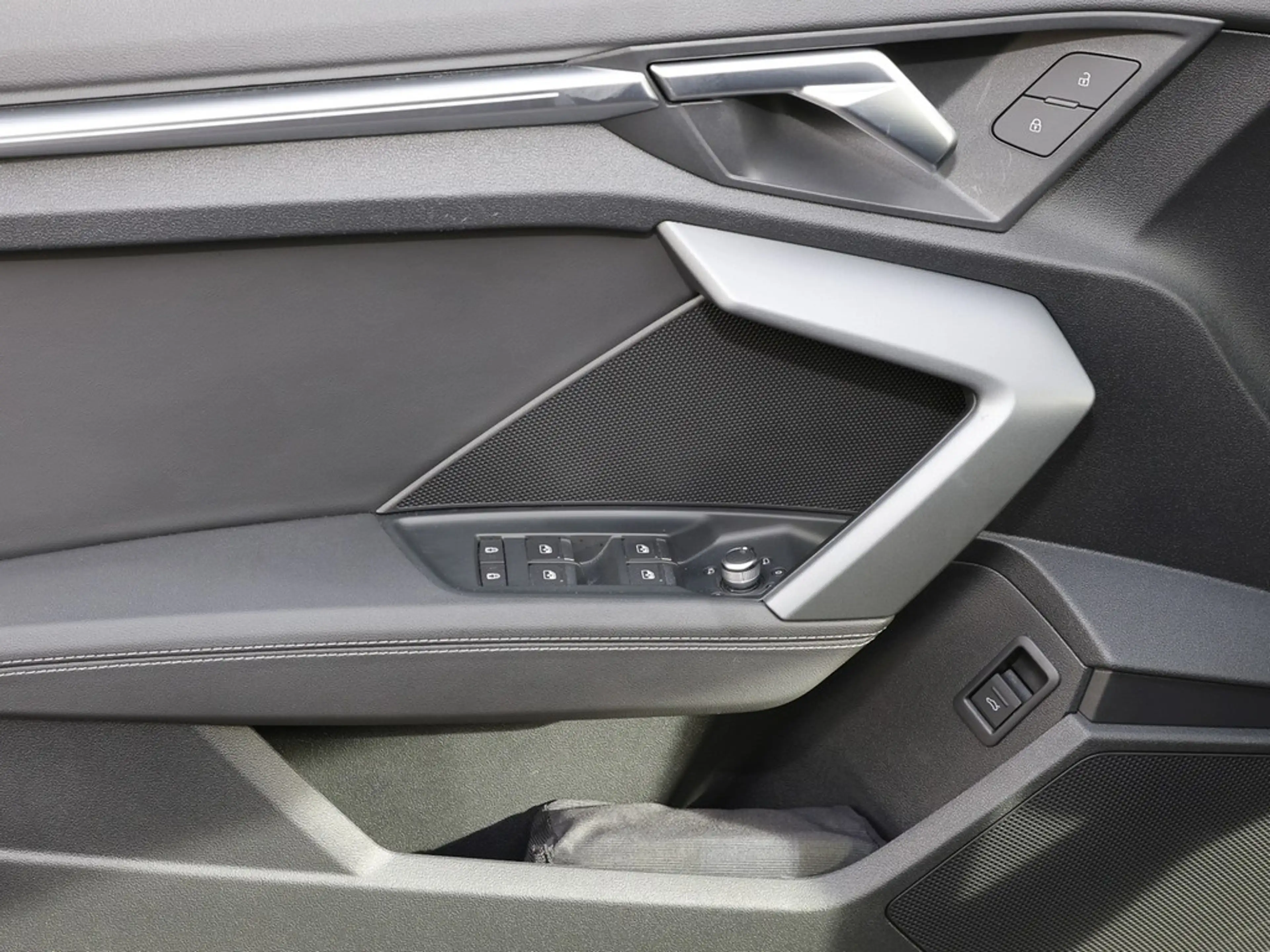 Audi S3 Sportback 2.0 TFSI Navi ACC Kamera Virtual+ — photo 20