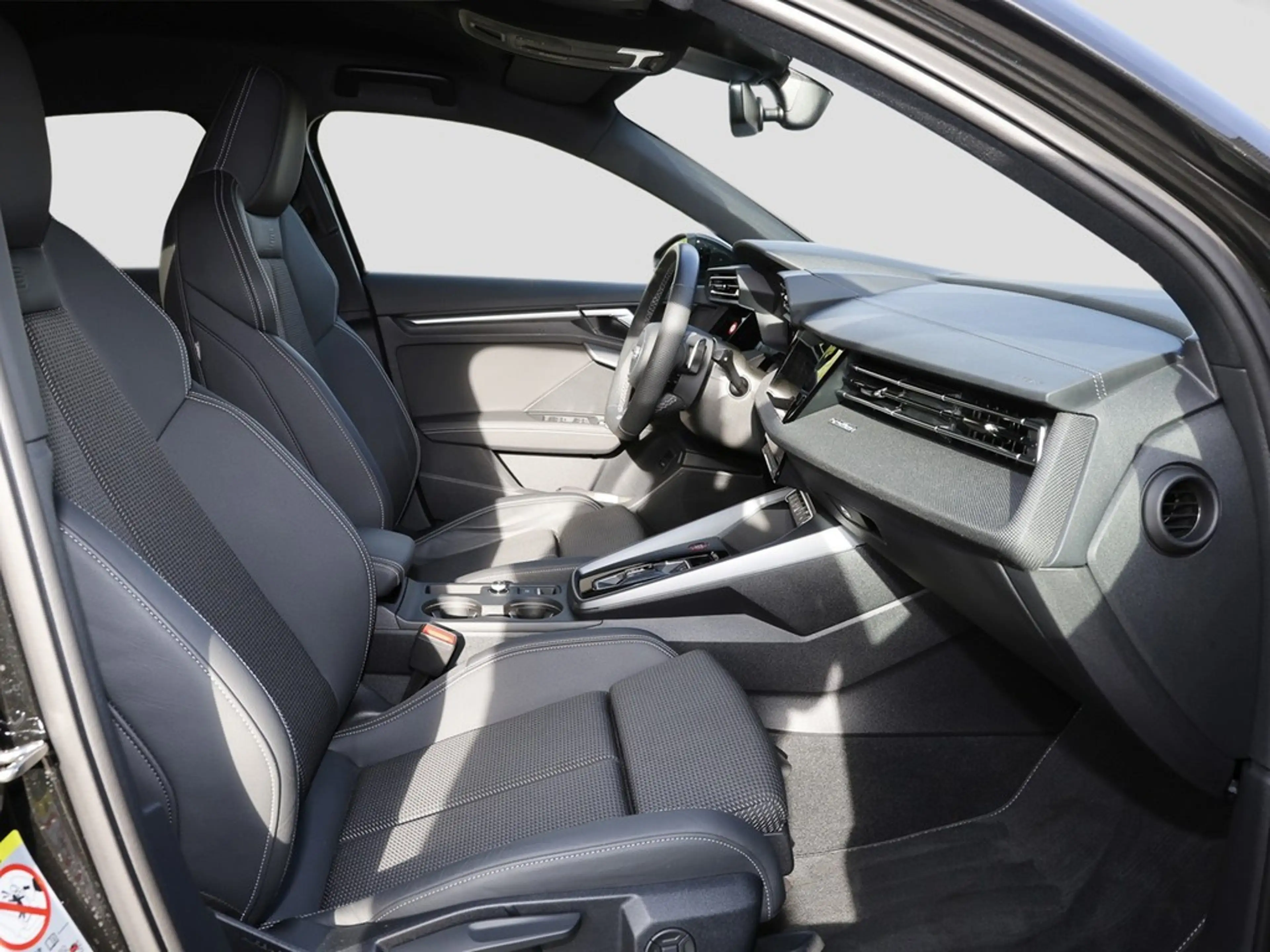 Audi S3 Sportback 2.0 TFSI Navi ACC Kamera Virtual+ — photo 10