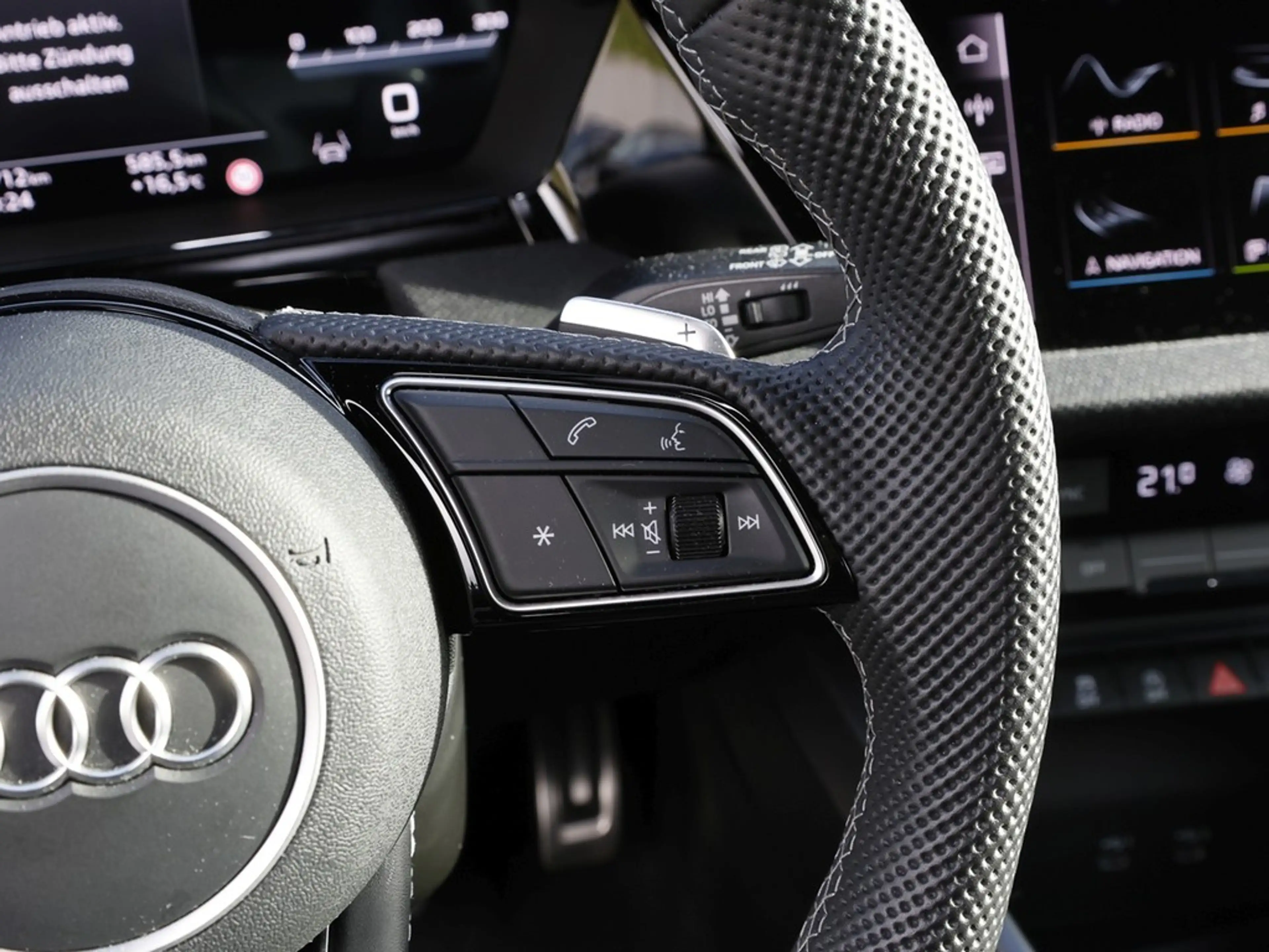 Audi S3 Sportback 2.0 TFSI Navi ACC Kamera Virtual+ — photo 19