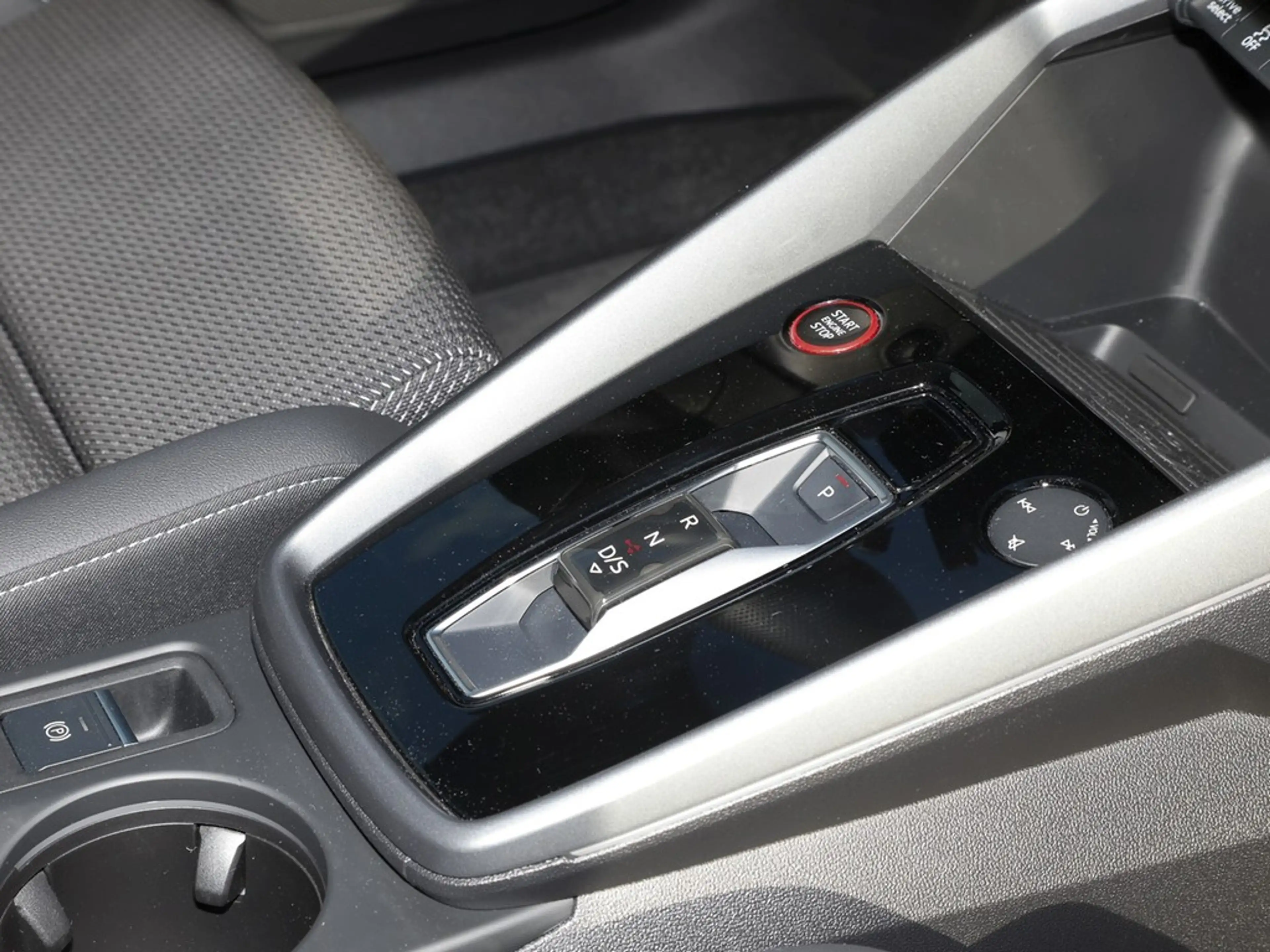 Audi S3 Sportback 2.0 TFSI Navi ACC Kamera Virtual+ — photo 14